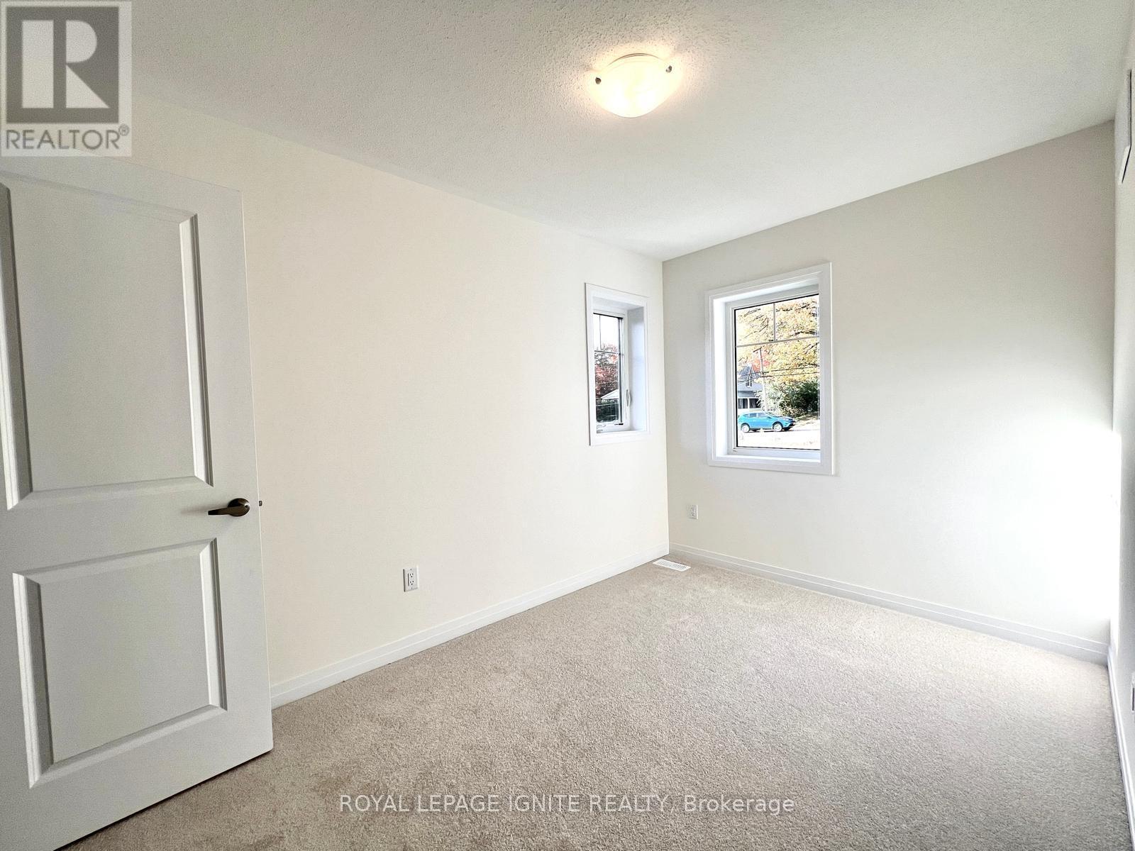 552 Hudson Crescent, Midland, ON - Indoor Photo Showing Other Room