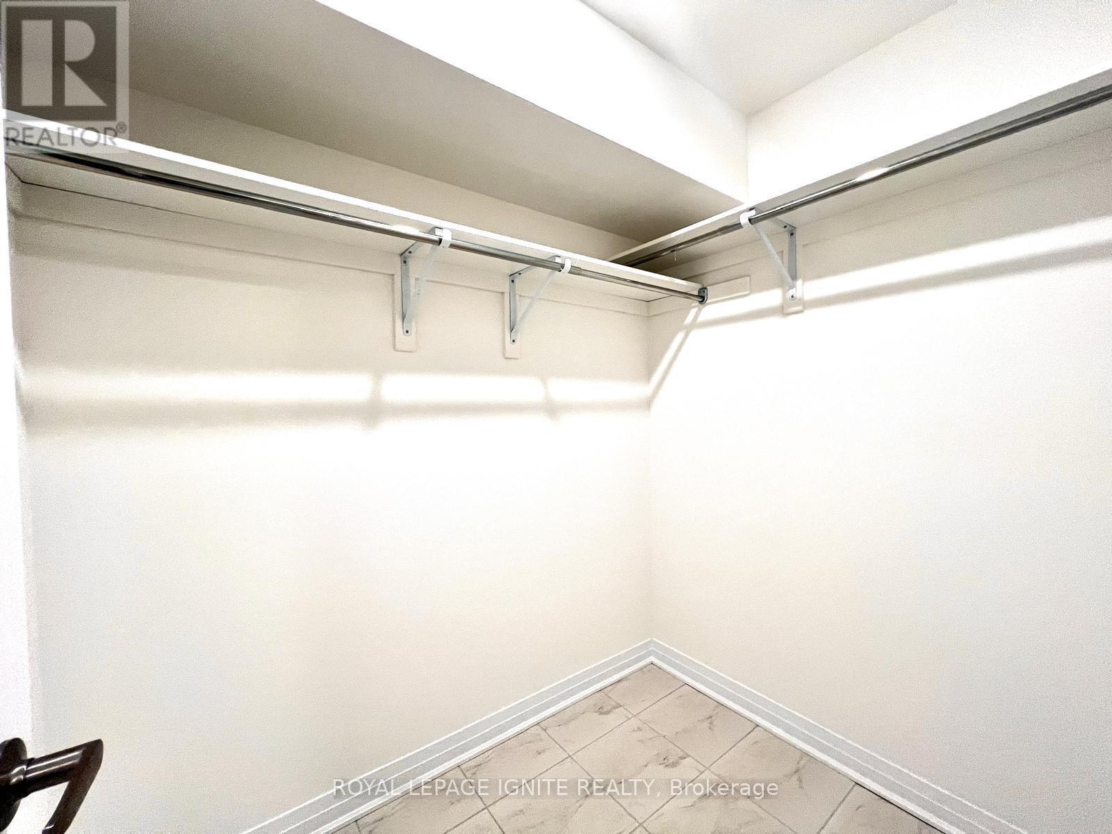 552 Hudson Crescent, Midland, ON - Indoor With Storage