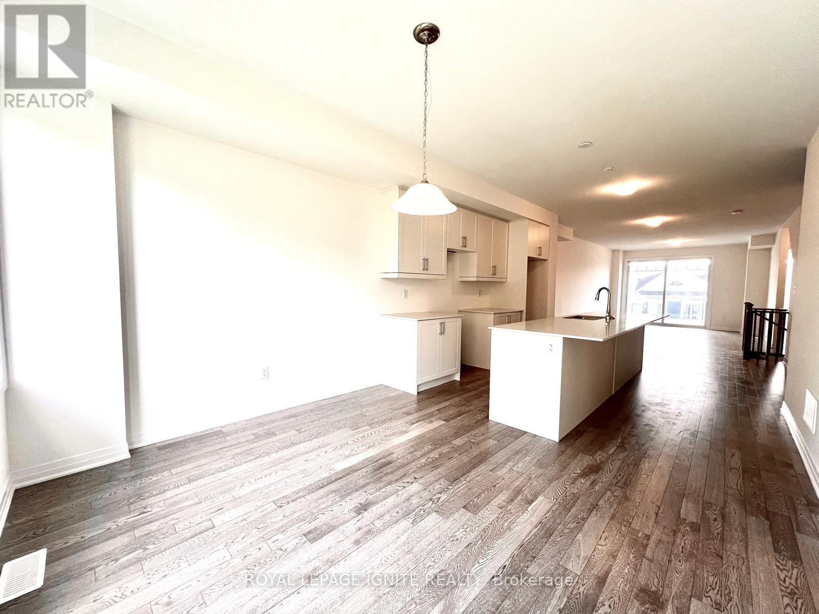 552 Hudson Crescent, Midland, ON - Indoor Photo Showing Kitchen