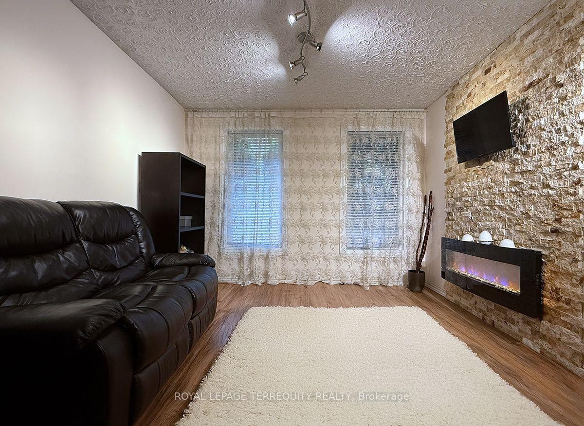 1704 Oberon Crescent, Mississauga, ON