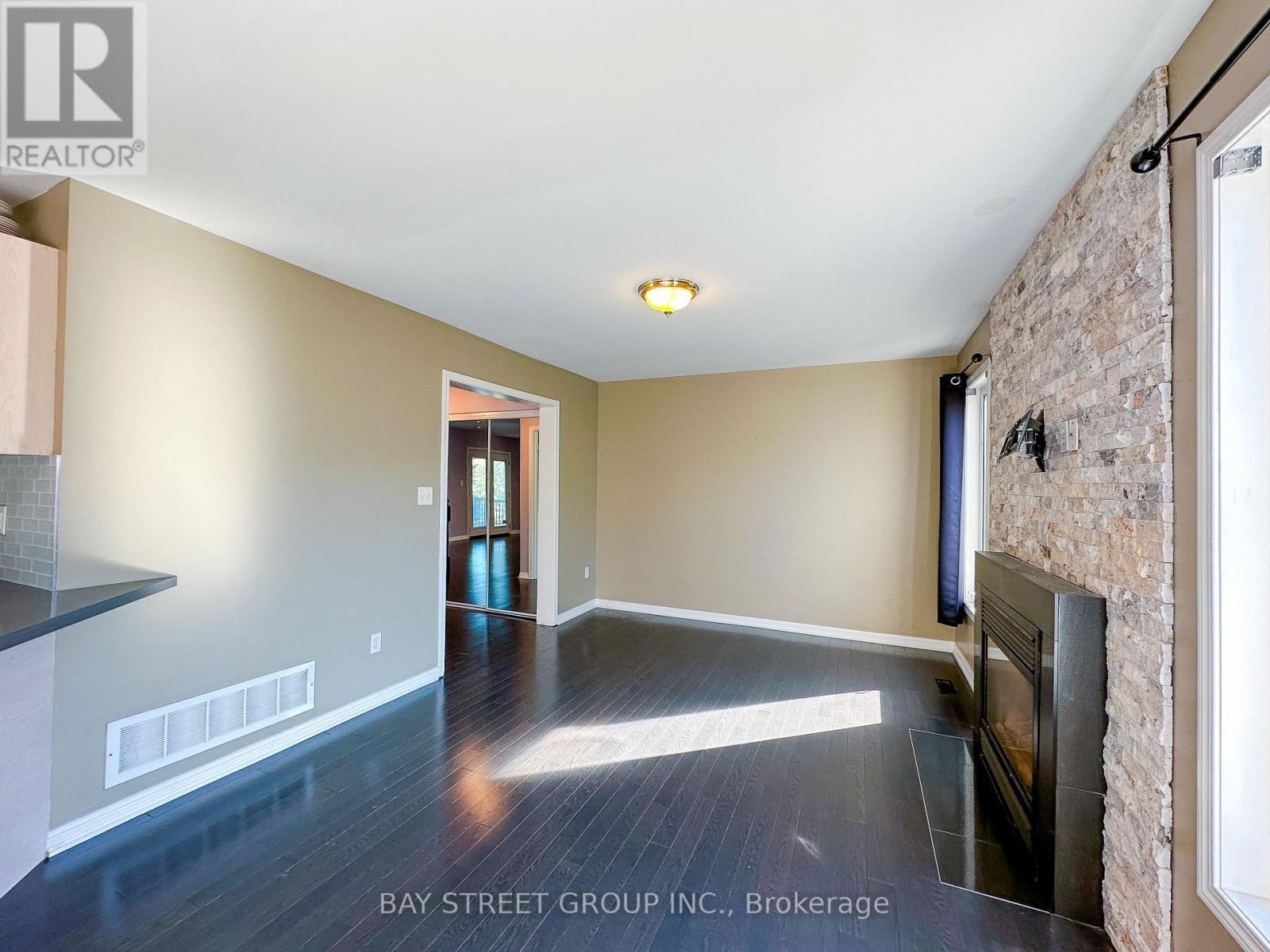 216 Equator Crescent, Vaughan, ON - Indoor Photo Showing Other Room