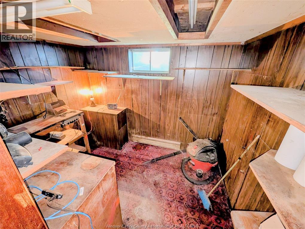 3425 County Rd 42, Windsor, ON - Indoor
