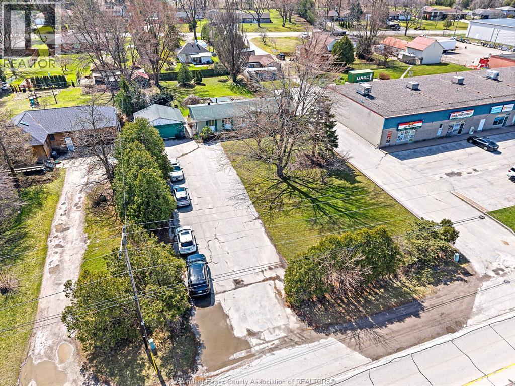 3425 County Rd 42, Windsor, ON - Outdoor