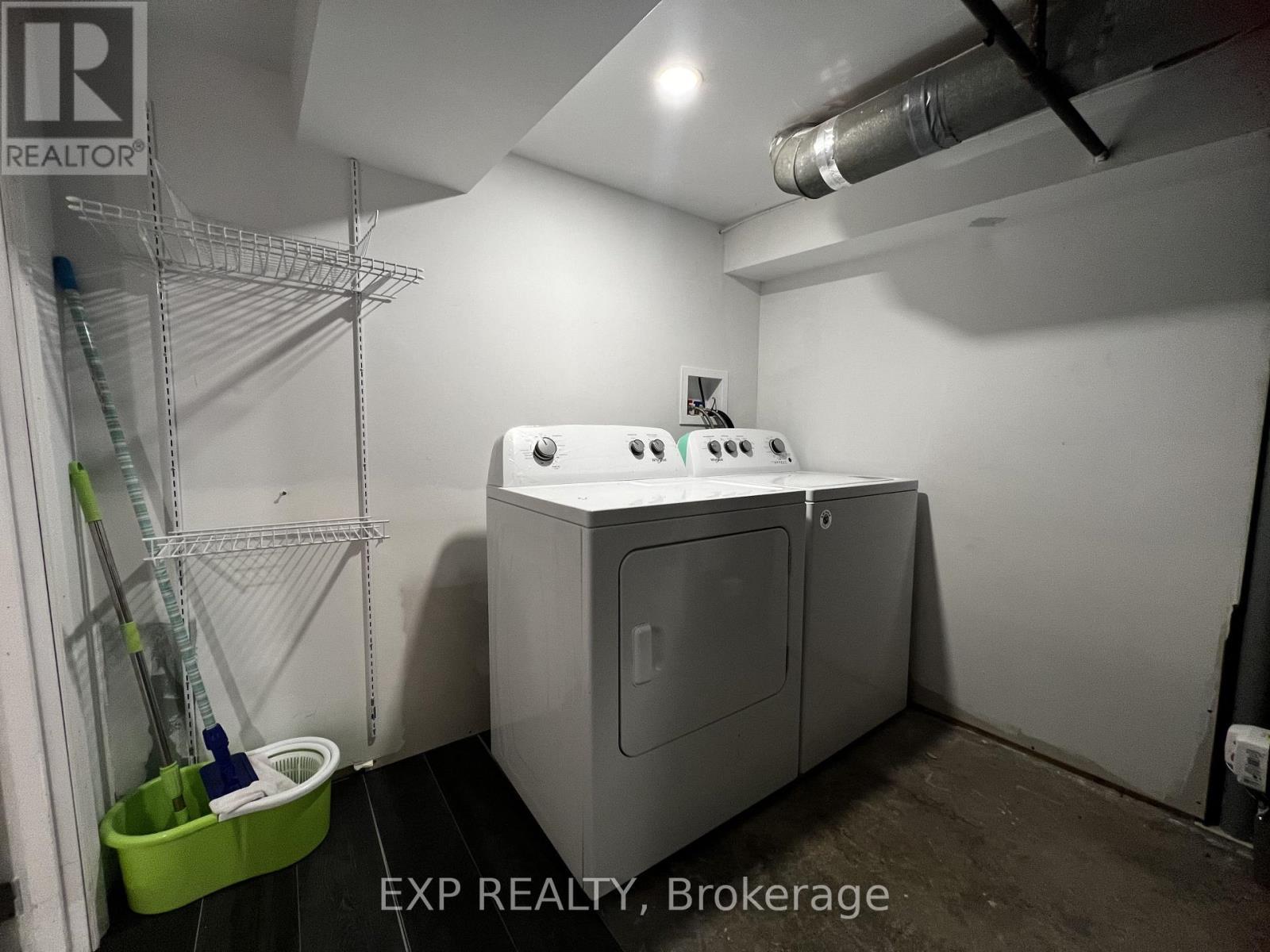 Bsmt - 4424 Sixth Avenue, Niagara Falls, ON - Indoor Photo Showing Laundry Room