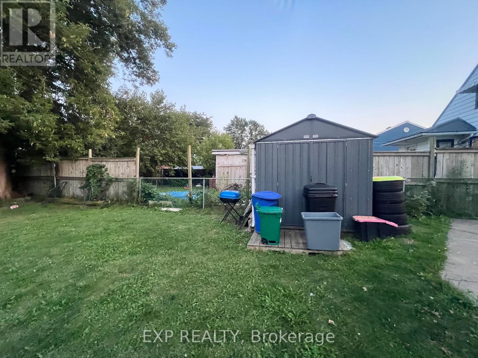 Bsmt - 4424 Sixth Avenue, Niagara Falls, ON - Outdoor