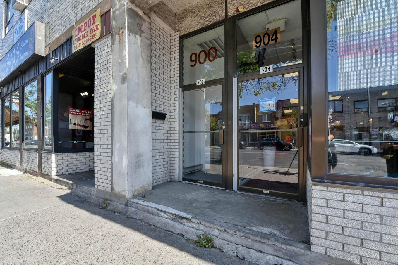 Frontage - 900 Rue Jean-Talon O., Montréal (Villeray/Saint-Michel/Parc-Extension), QC