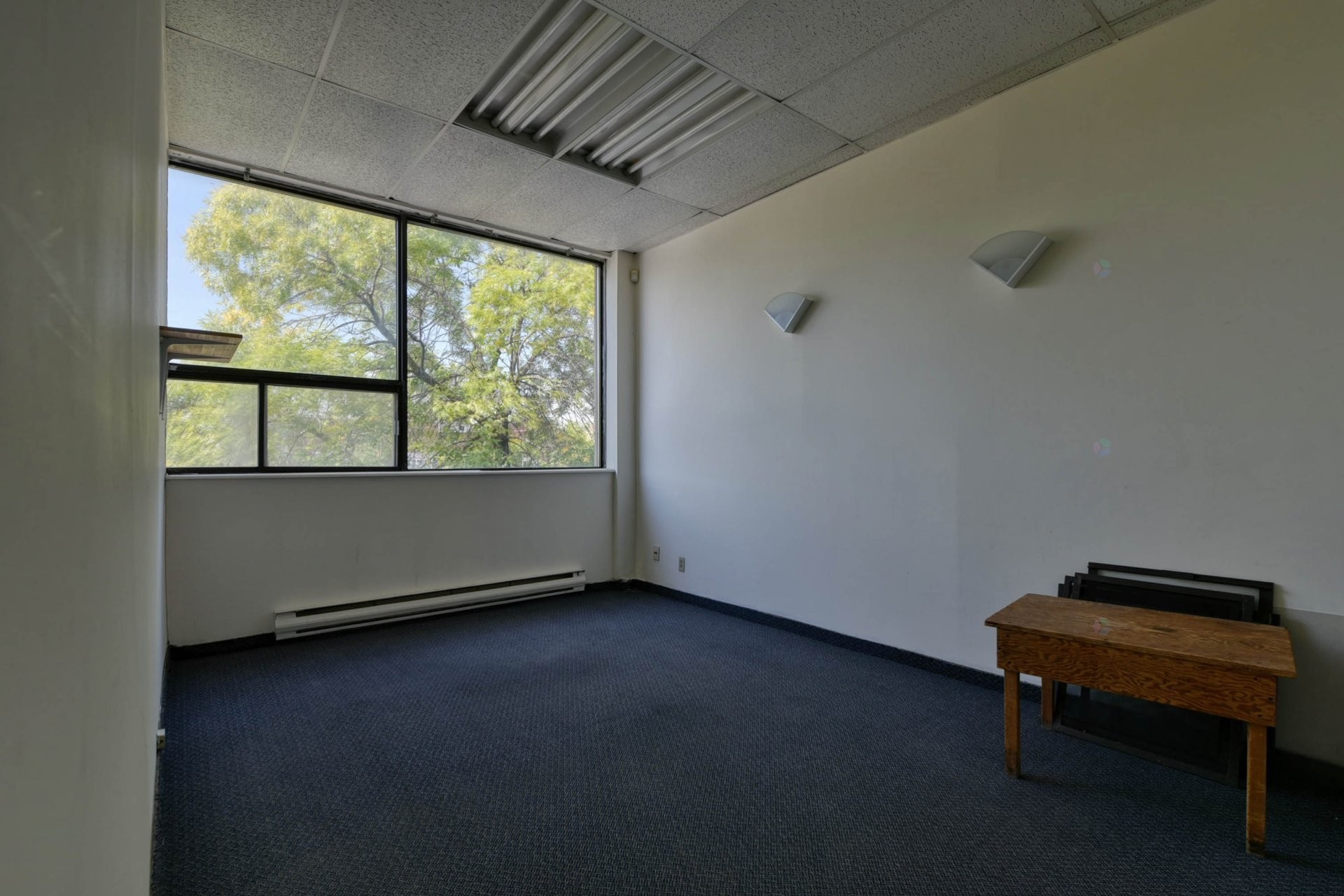 Bureau - 900 Rue Jean-Talon O., Montréal (Villeray/Saint-Michel/Parc-Extension), QC - Indoor Photo Showing Other Room