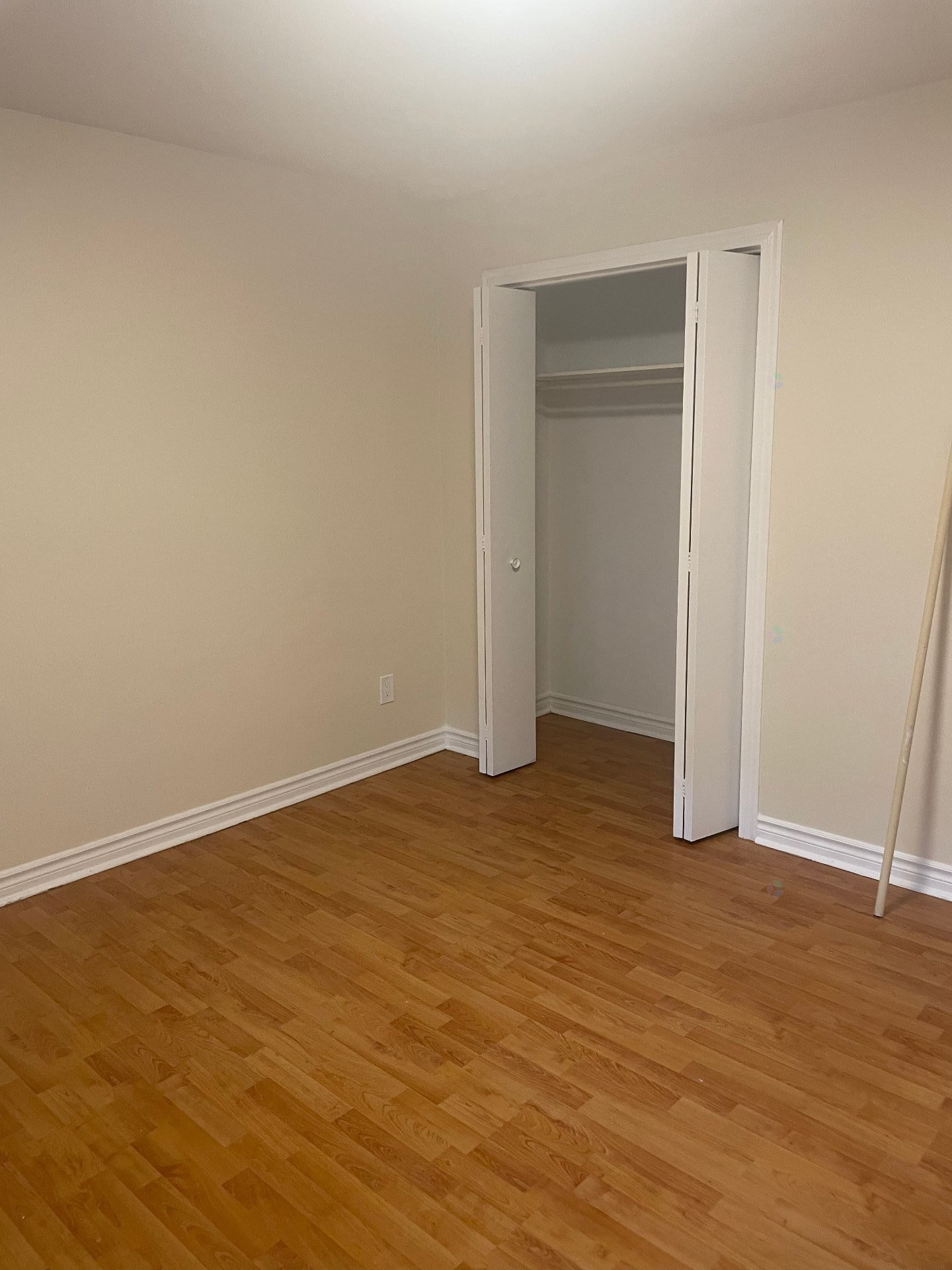 Chambre à coucher - 2-8475 Boul. De L'Acadie, Montréal (Villeray/Saint-Michel/Parc-Extension), QC - Indoor Photo Showing Other Room