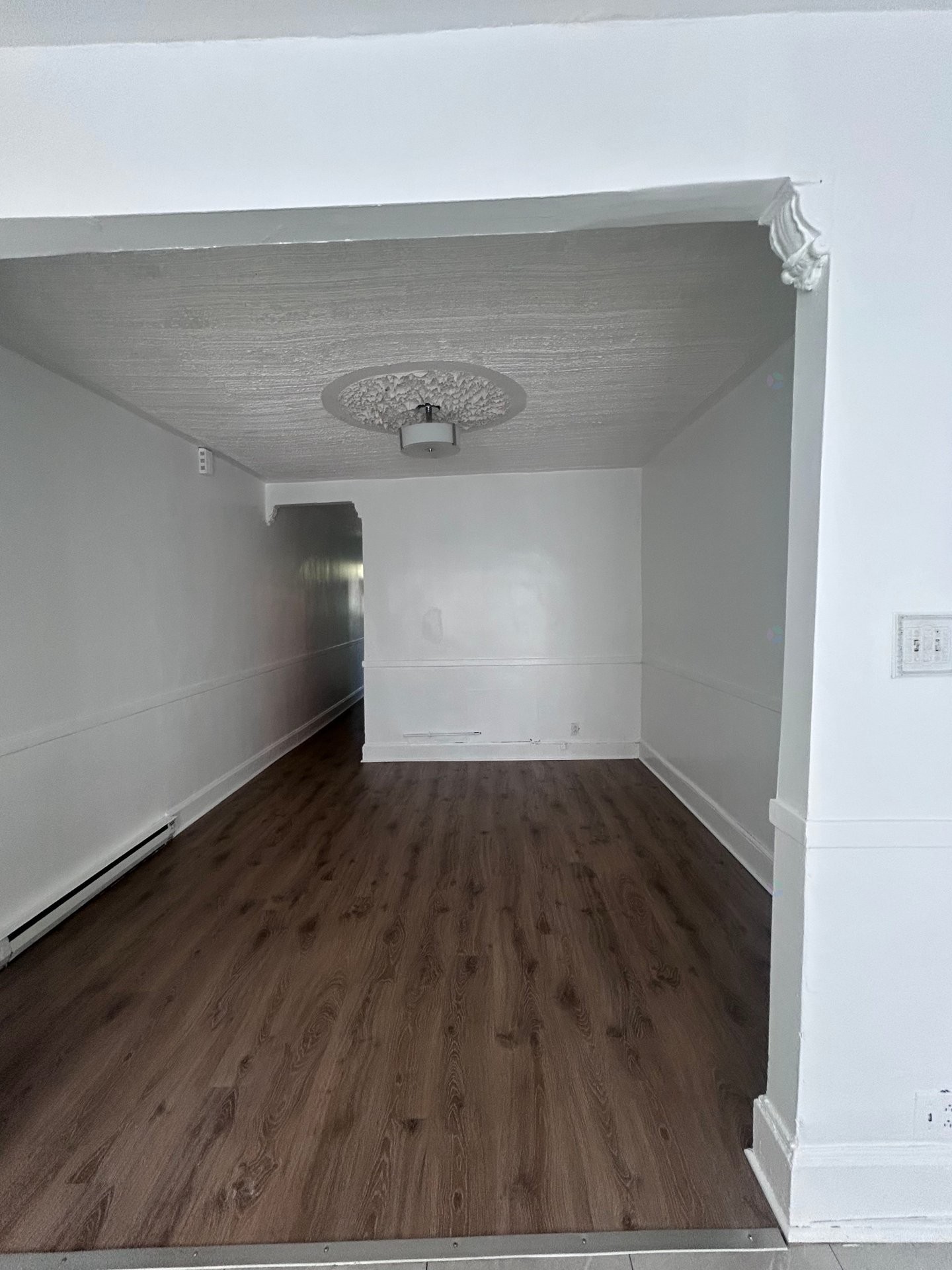 Living Room - 6834 Rue D'Iberville, Montréal (Rosemont/La Petite-Patrie), QC - Indoor Photo Showing Other Room