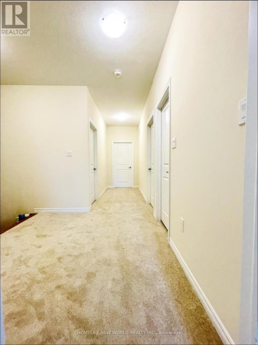 325 Mceachern Lane, Gravenhurst, ON - Indoor Photo Showing Other Room