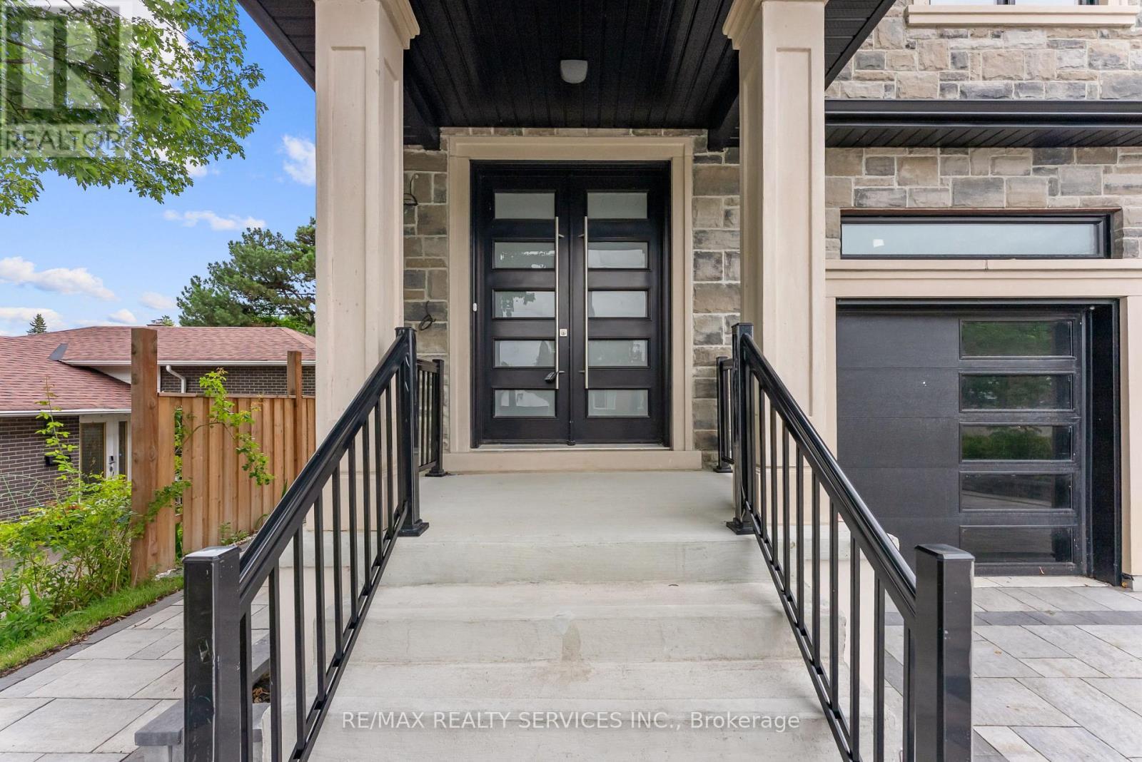 49 Greendowns Drive, Toronto, ON - Outdoor