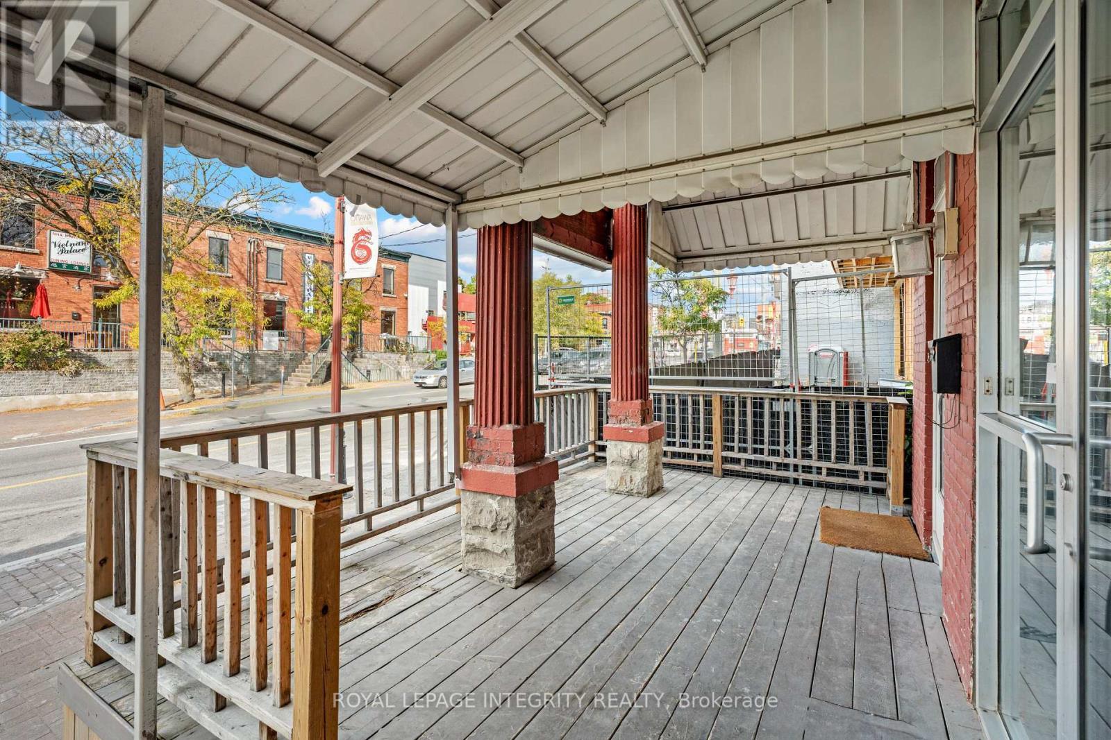 820 Somerset Street W, Ottawa, ON