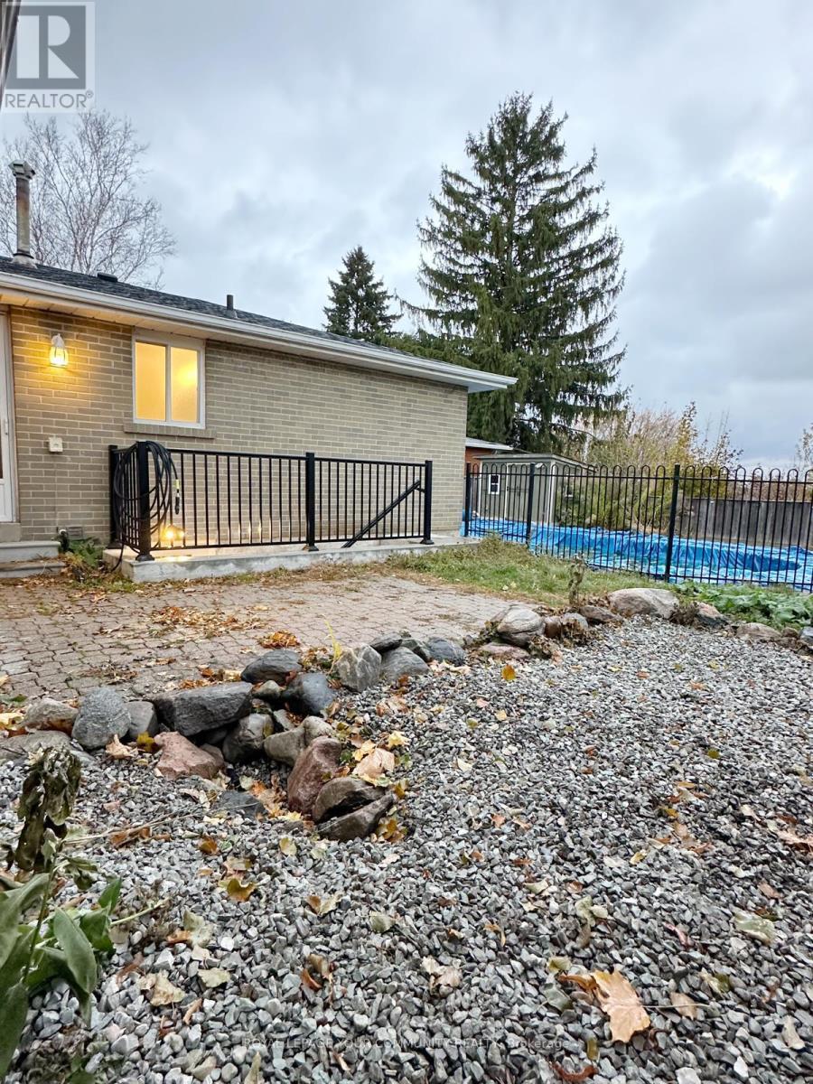 93 Hill Drive, Aurora, ON - Outdoor