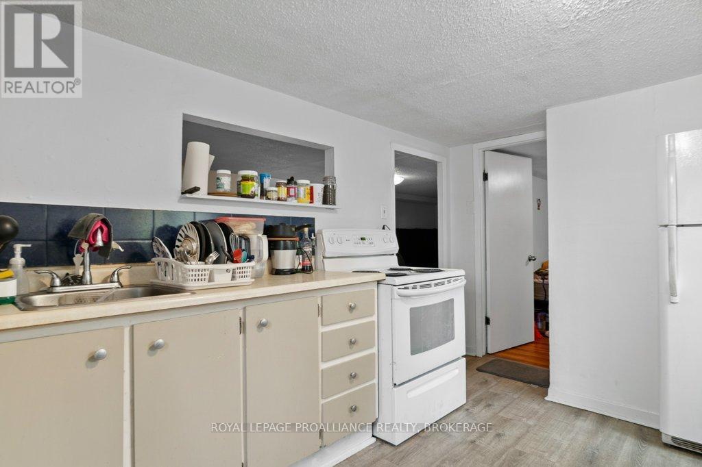 1348 Princess Street, Kingston (West Of Sir John A. Blvd), ON - Indoor Photo Showing Kitchen With Double Sink