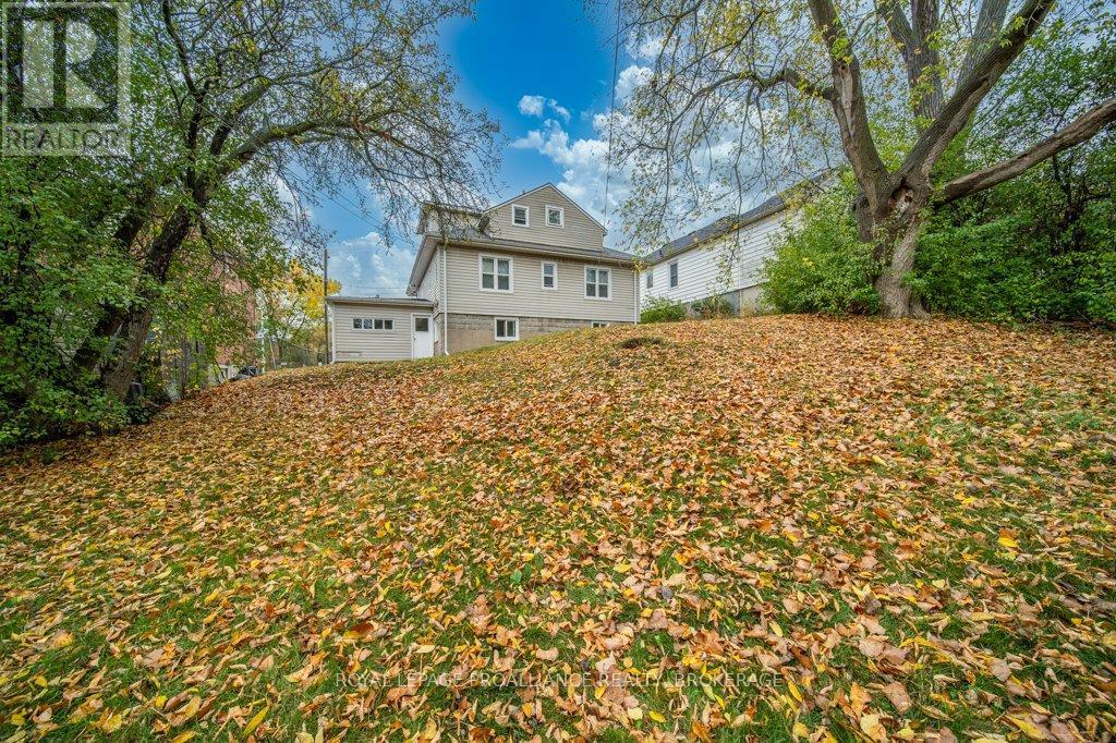 1348 Princess Street, Kingston (West Of Sir John A. Blvd), ON - Outdoor