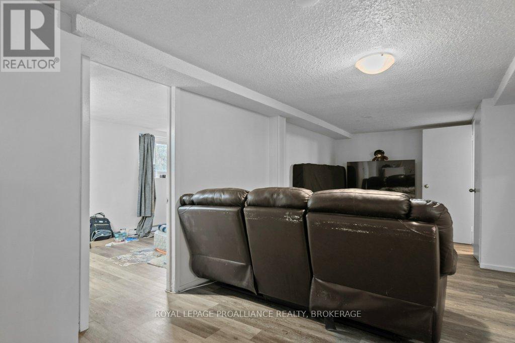 1348 Princess Street, Kingston (West Of Sir John A. Blvd), ON - Indoor