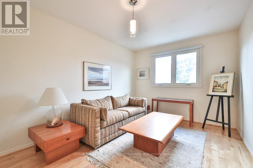 1995 Pitagora Court, Mississauga, ON - Indoor Photo Showing Living Room