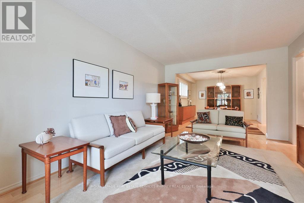 1995 Pitagora Court, Mississauga, ON - Indoor Photo Showing Living Room