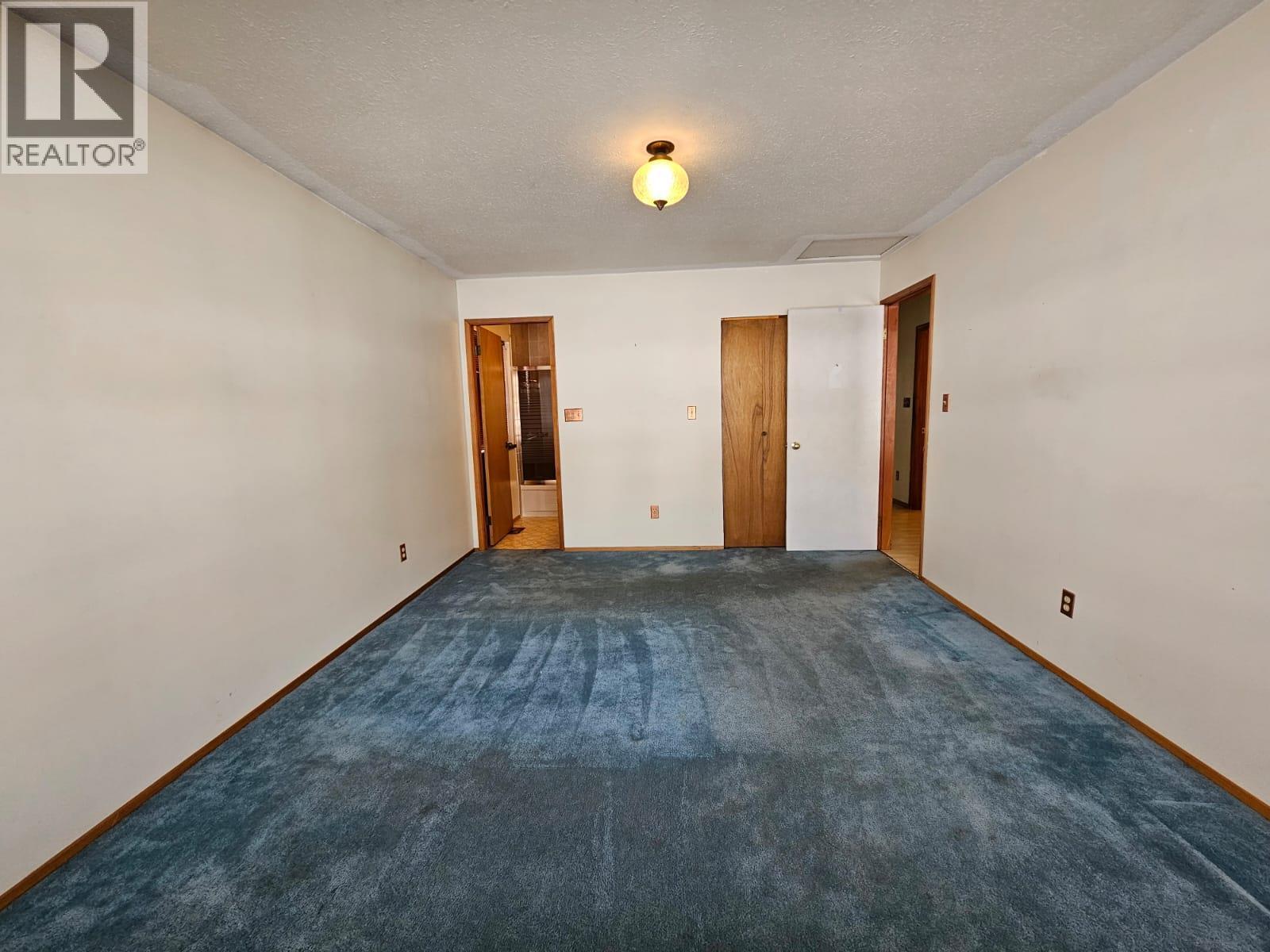 128 Kiskatinaw Crescent, Tumbler Ridge, BC - Indoor Photo Showing Other Room