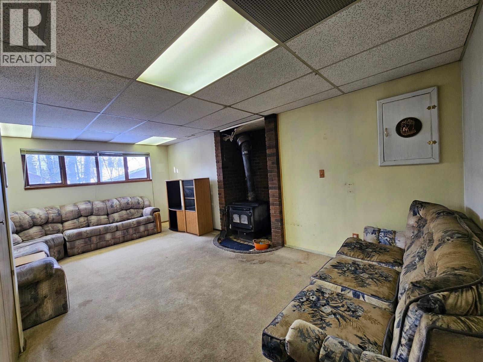 128 Kiskatinaw Crescent, Tumbler Ridge, BC - Indoor Photo Showing Other Room