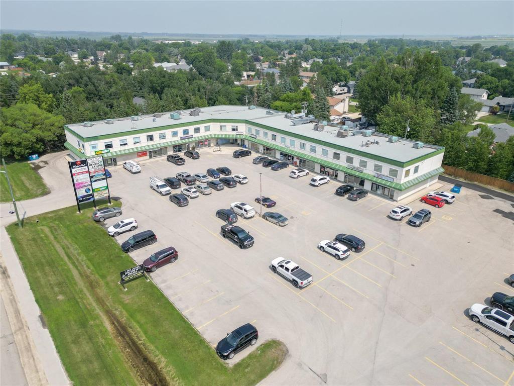 205 449 Main Street, Oakbank, MB