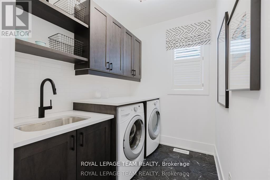 919 Finescale Way, Ottawa, ON - Indoor Photo Showing Laundry Room