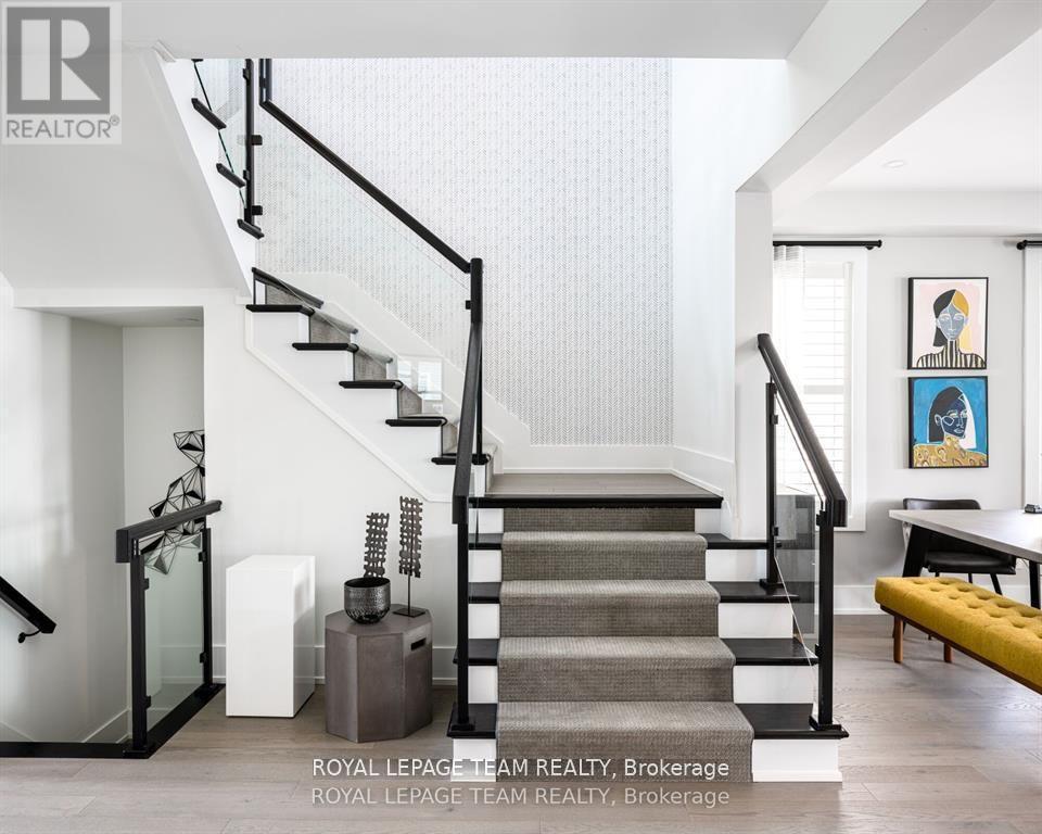 919 Finescale Way, Ottawa, ON - Indoor Photo Showing Other Room