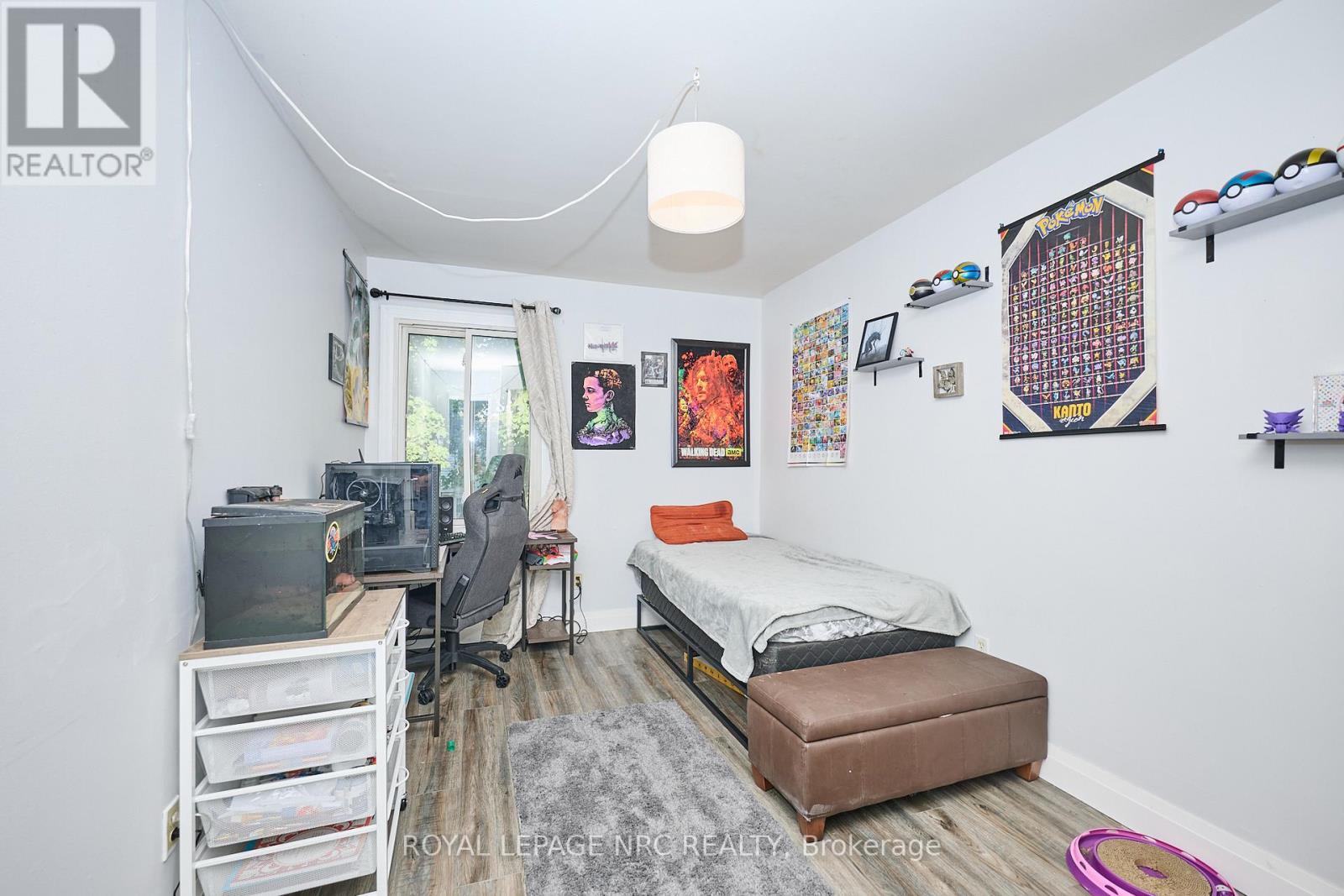 164 - 17 Old Pine Trail, St. Catharines (Carlton/Bunting), ON - Indoor Photo Showing Bedroom