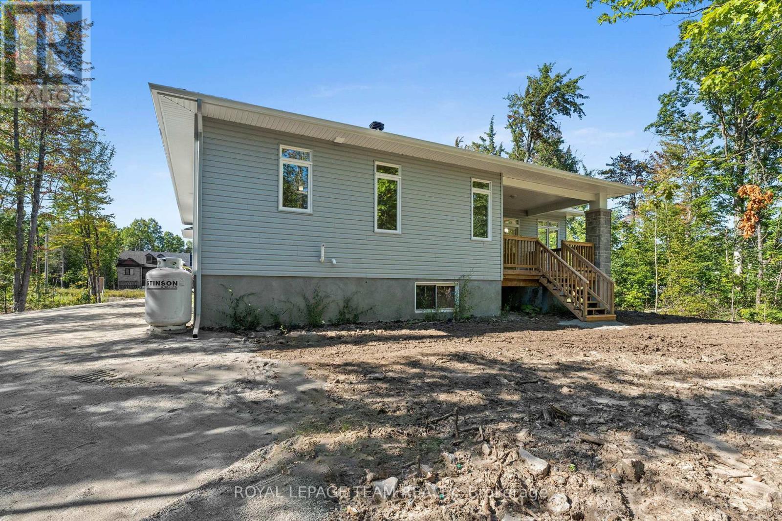 80 Hogan Drive, Mcnab/Braeside, ON - Outdoor