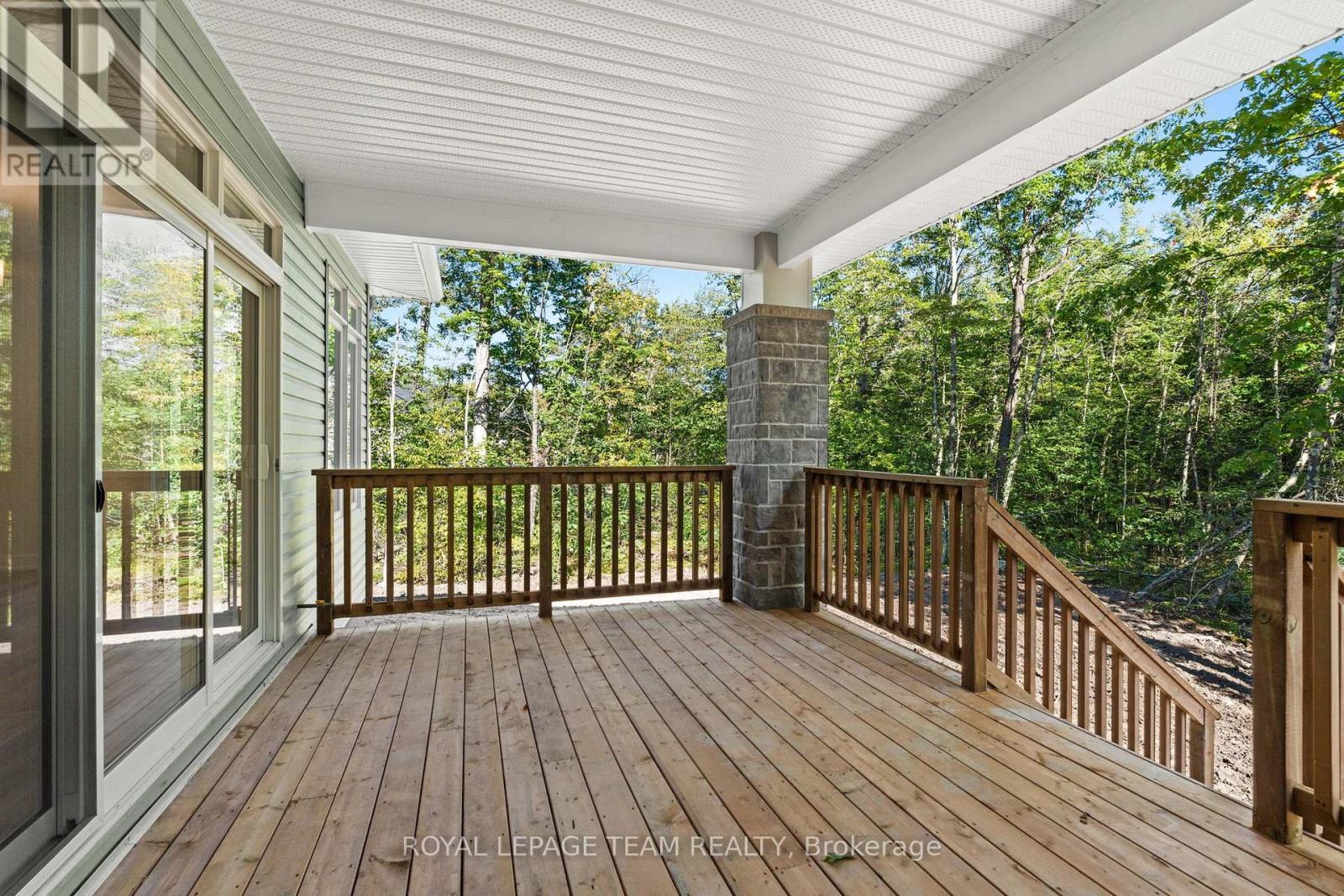 80 Hogan Drive, Mcnab/Braeside, ON - Outdoor With Deck Patio Veranda With Exterior