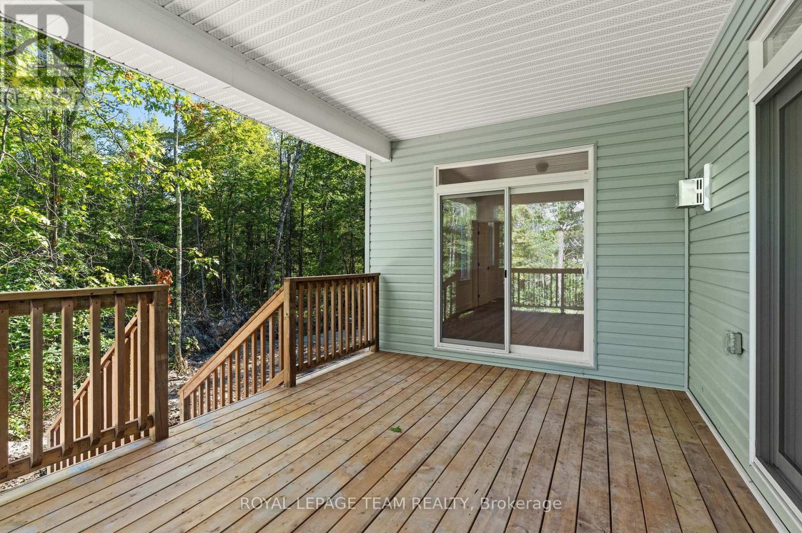 80 Hogan Drive, Mcnab/Braeside, ON - Outdoor With Deck Patio Veranda With Exterior