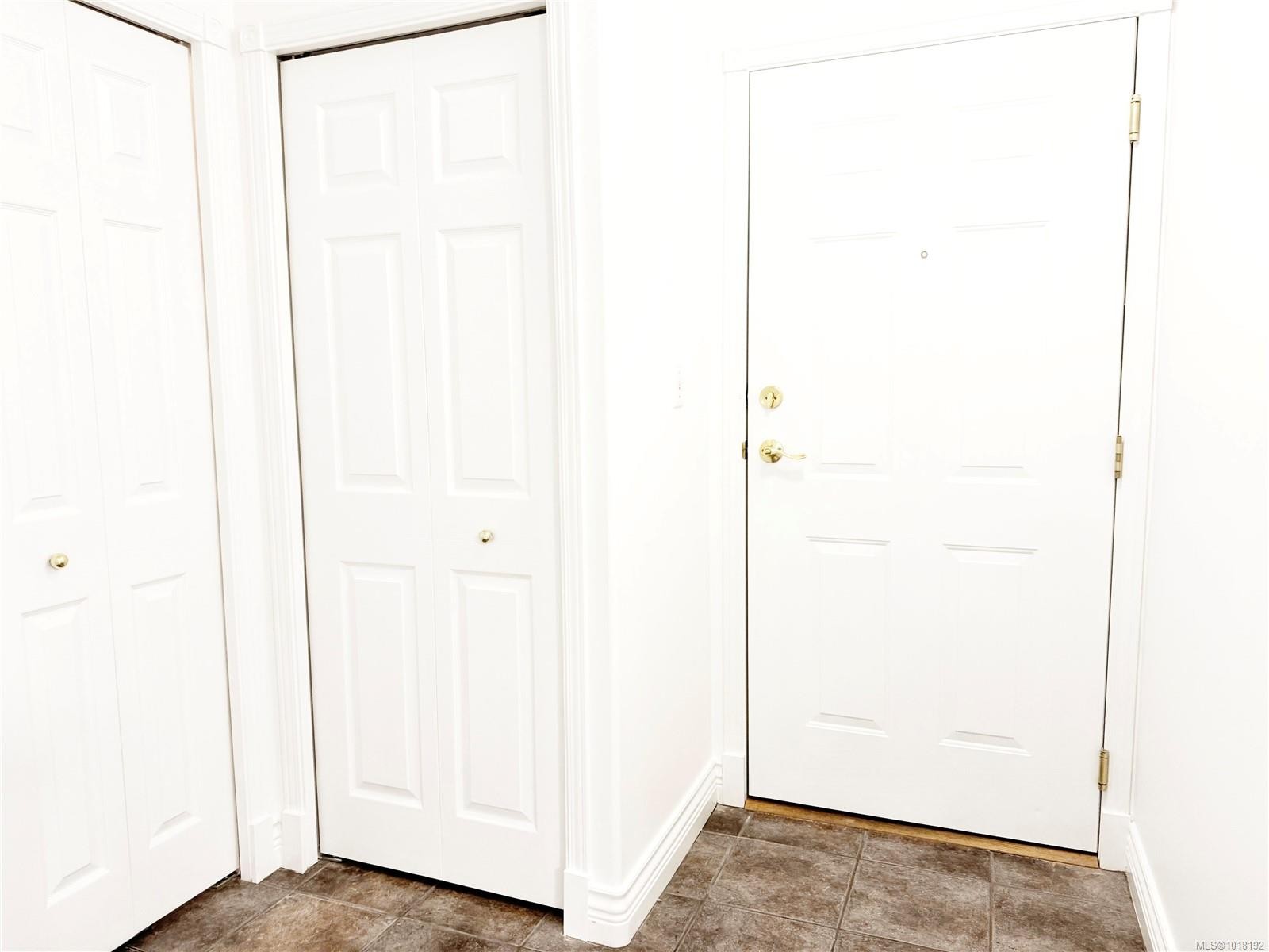 202-9844 Croft St, Chemainus, BC - Indoor Photo Showing Other Room