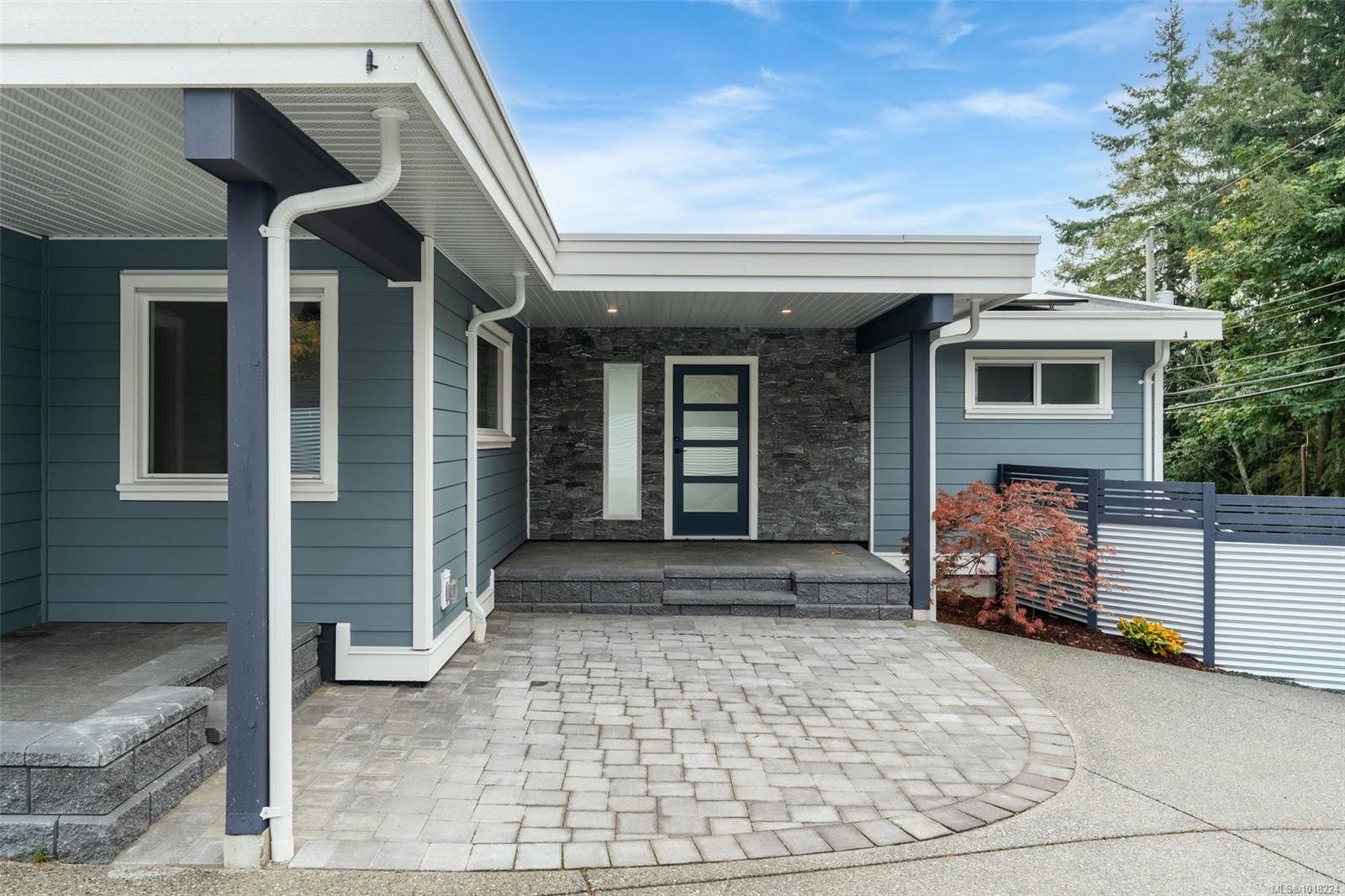 667 Noowick Rd, Mill Bay, BC