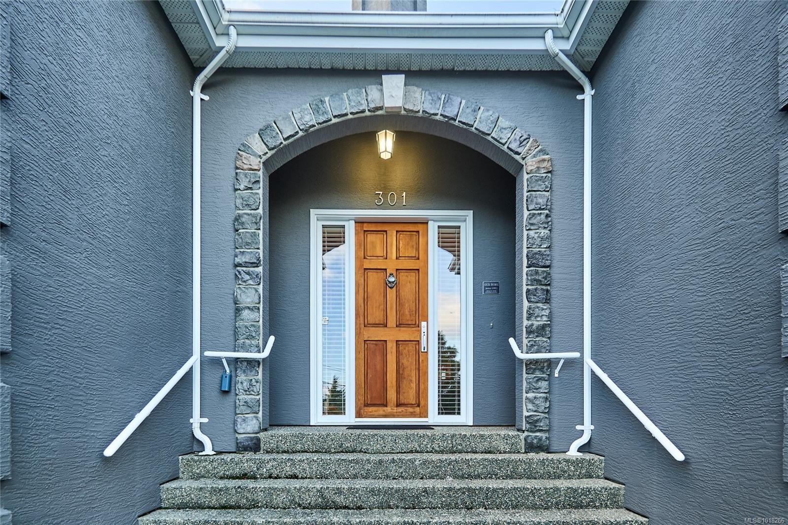 301 Mount Royal Pl, Nanaimo, BC