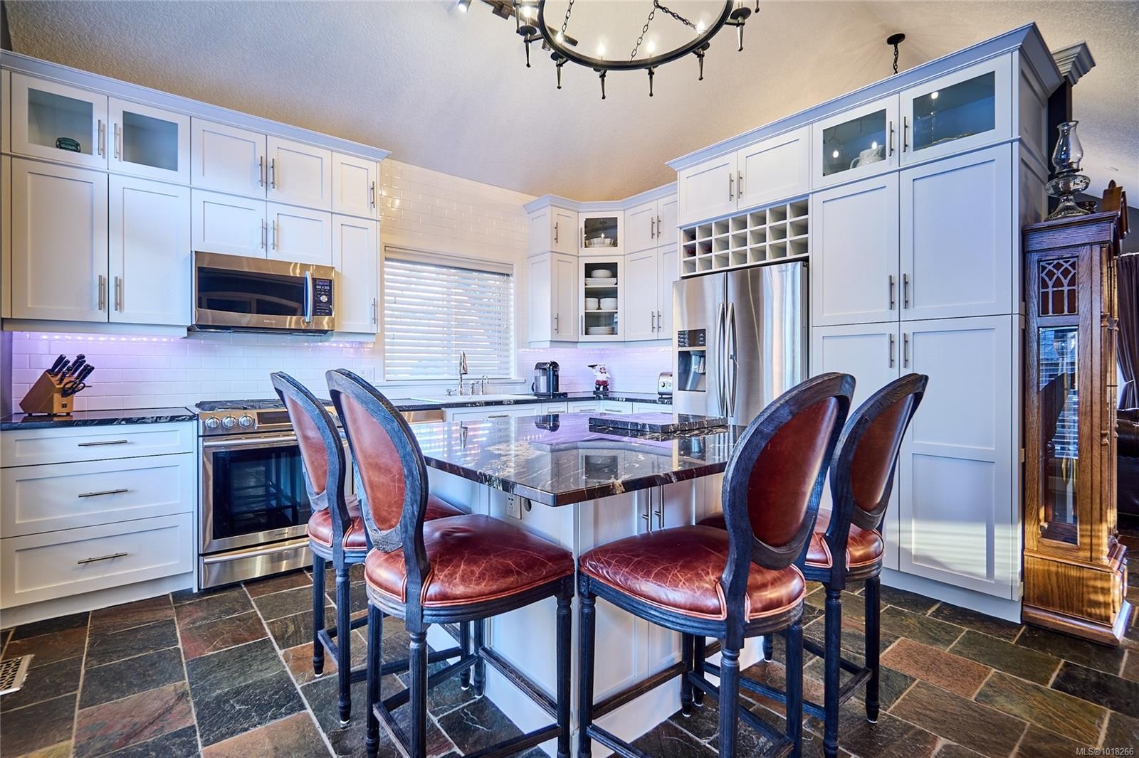 301 Mount Royal Pl, Nanaimo, BC