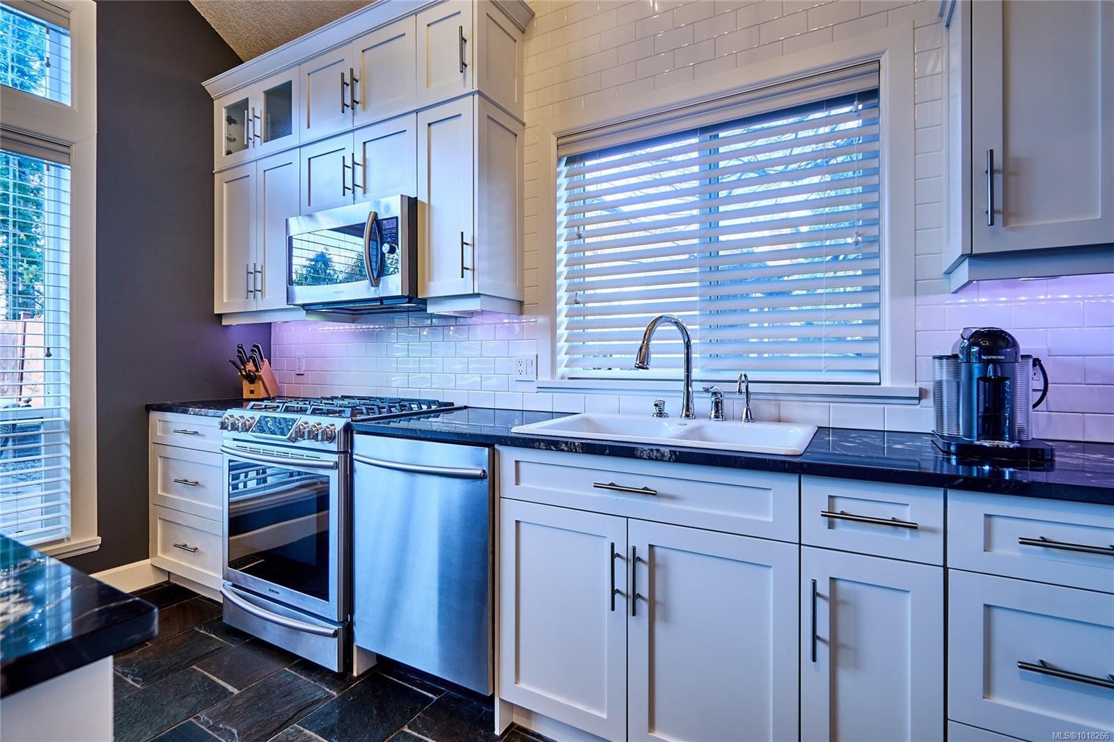 301 Mount Royal Pl, Nanaimo, BC