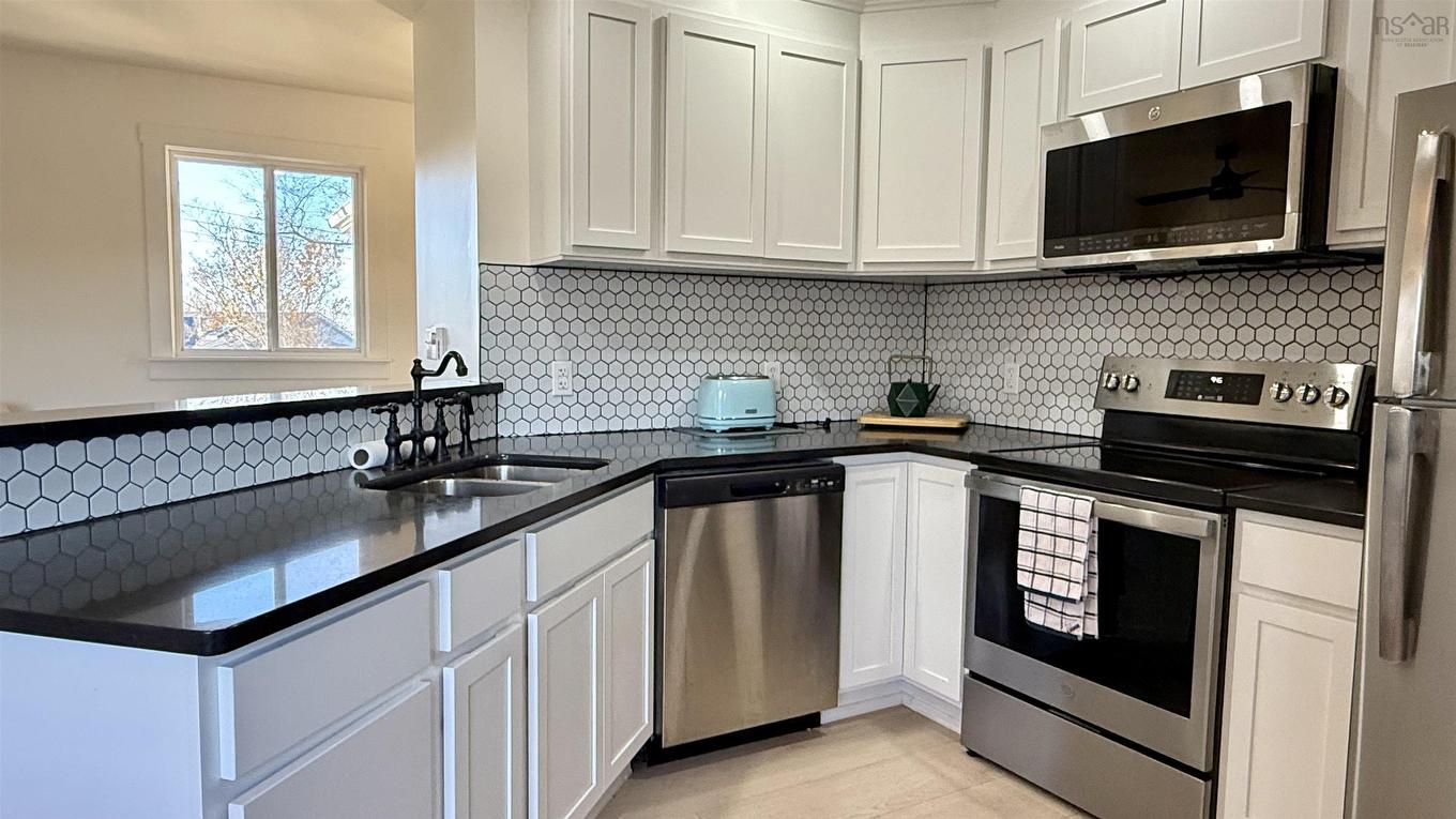 42 Arrow Head Crescent, Waterside, NS