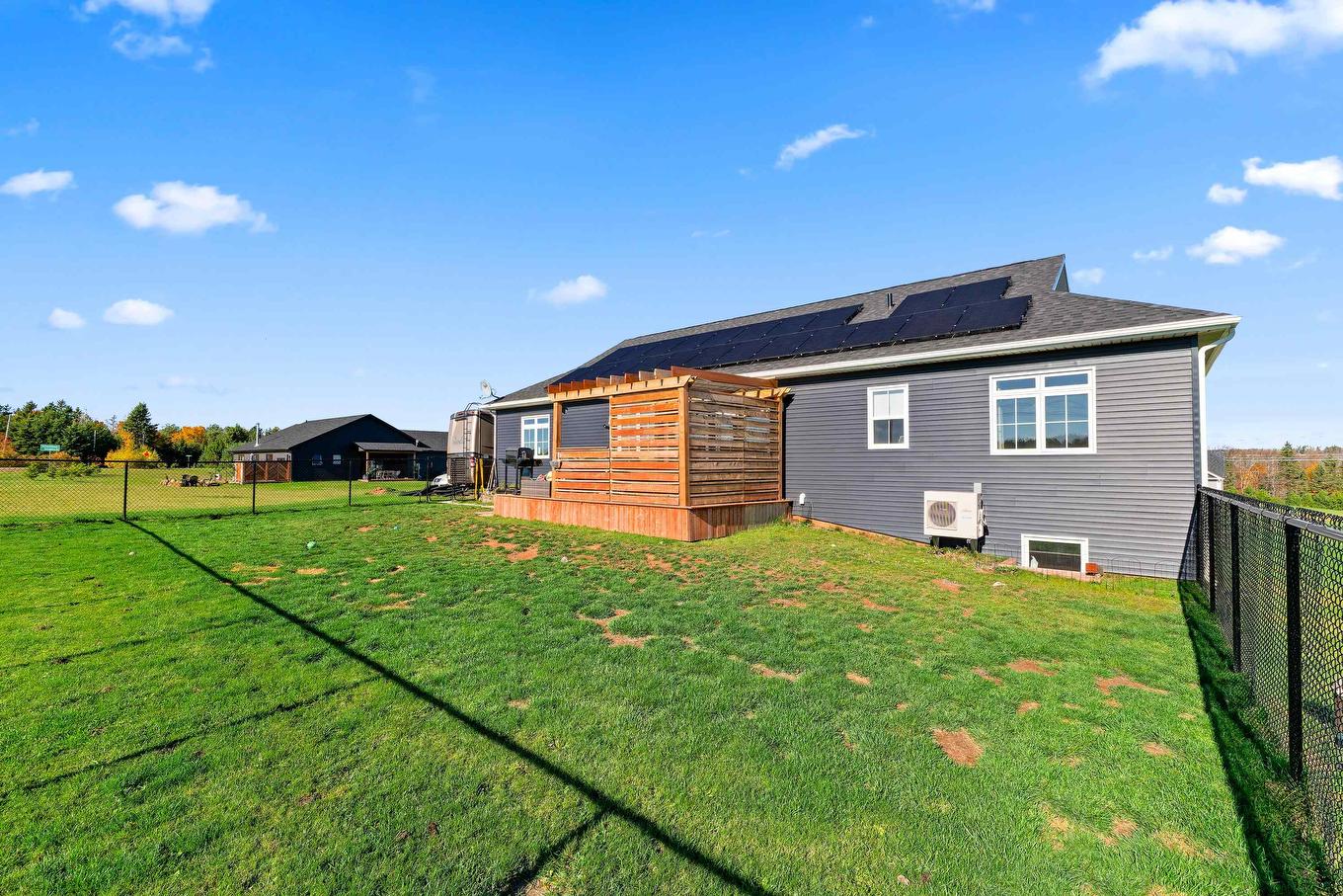 81 Kingsway Drive, New Perth, PE