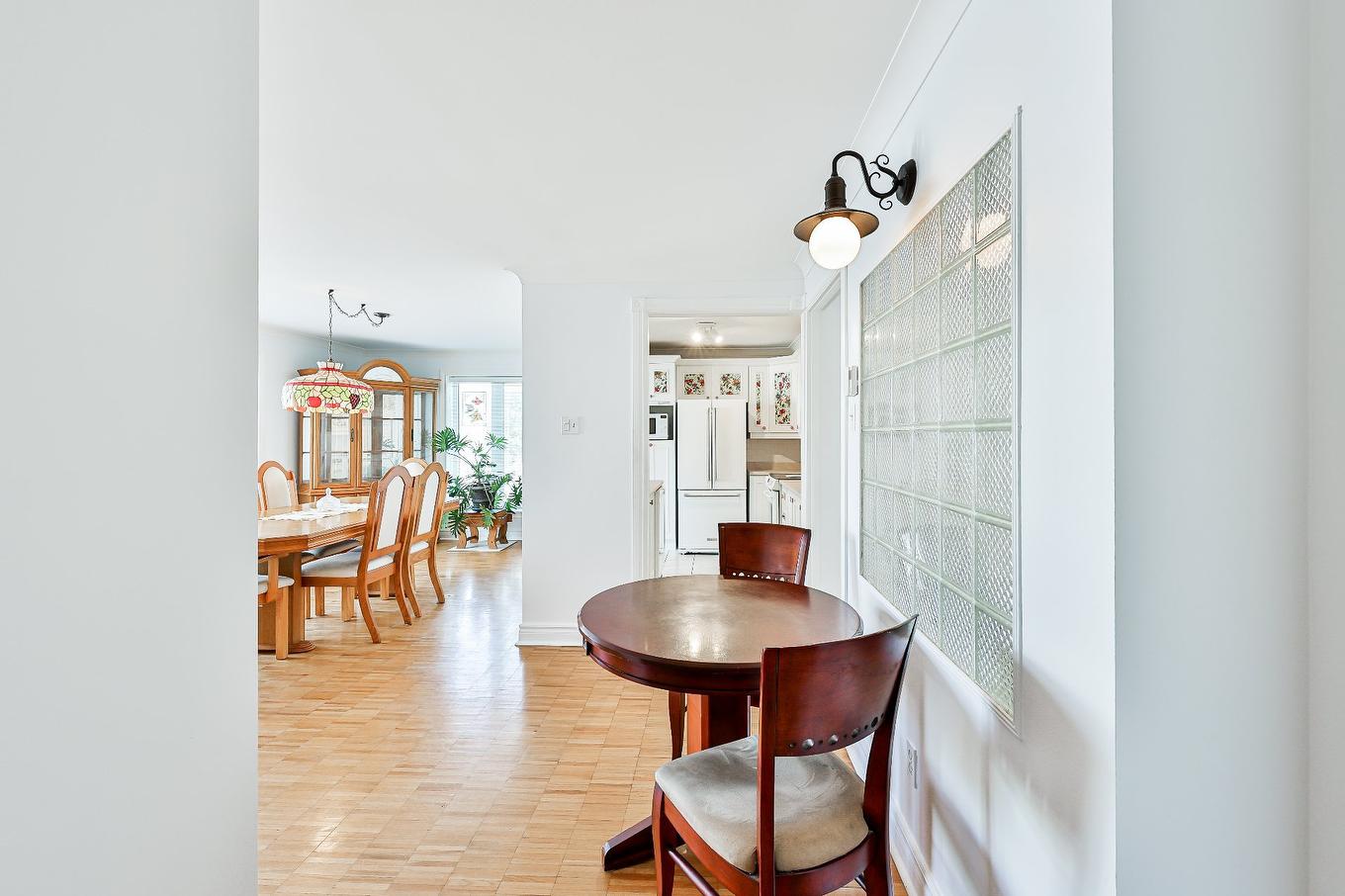 Passageway - 712 Boul. Des Seigneurs-Dumont, Saint-Jérôme, QC - Indoor