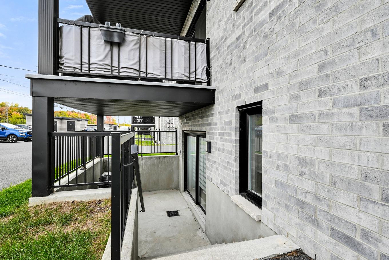 Face arrière - 50 Rue Bella, Saint-Jean-Sur-Richelieu, QC - Outdoor With Exterior