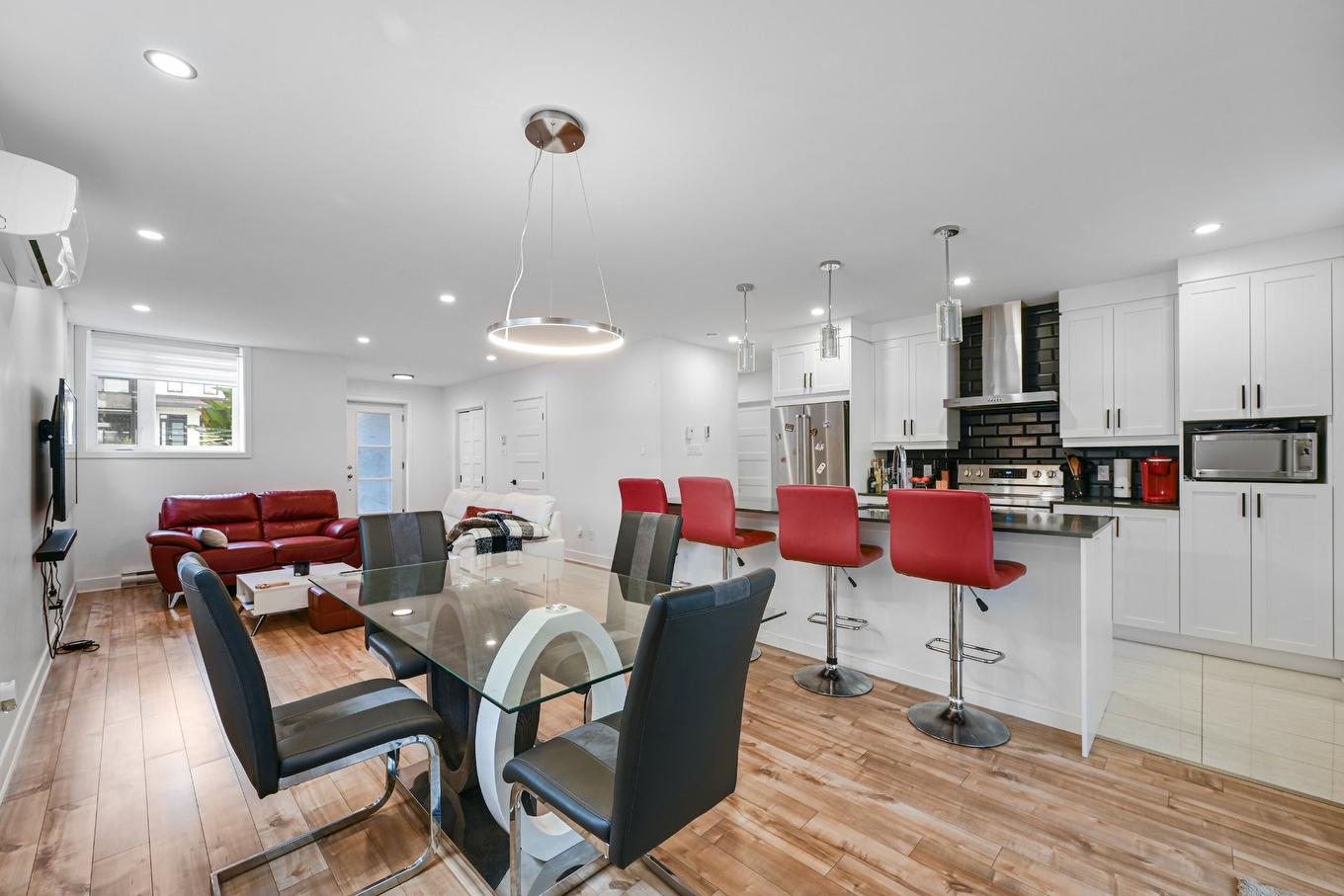 Vue d'ensemble - 50 Rue Bella, Saint-Jean-Sur-Richelieu, QC - Indoor Photo Showing Dining Room