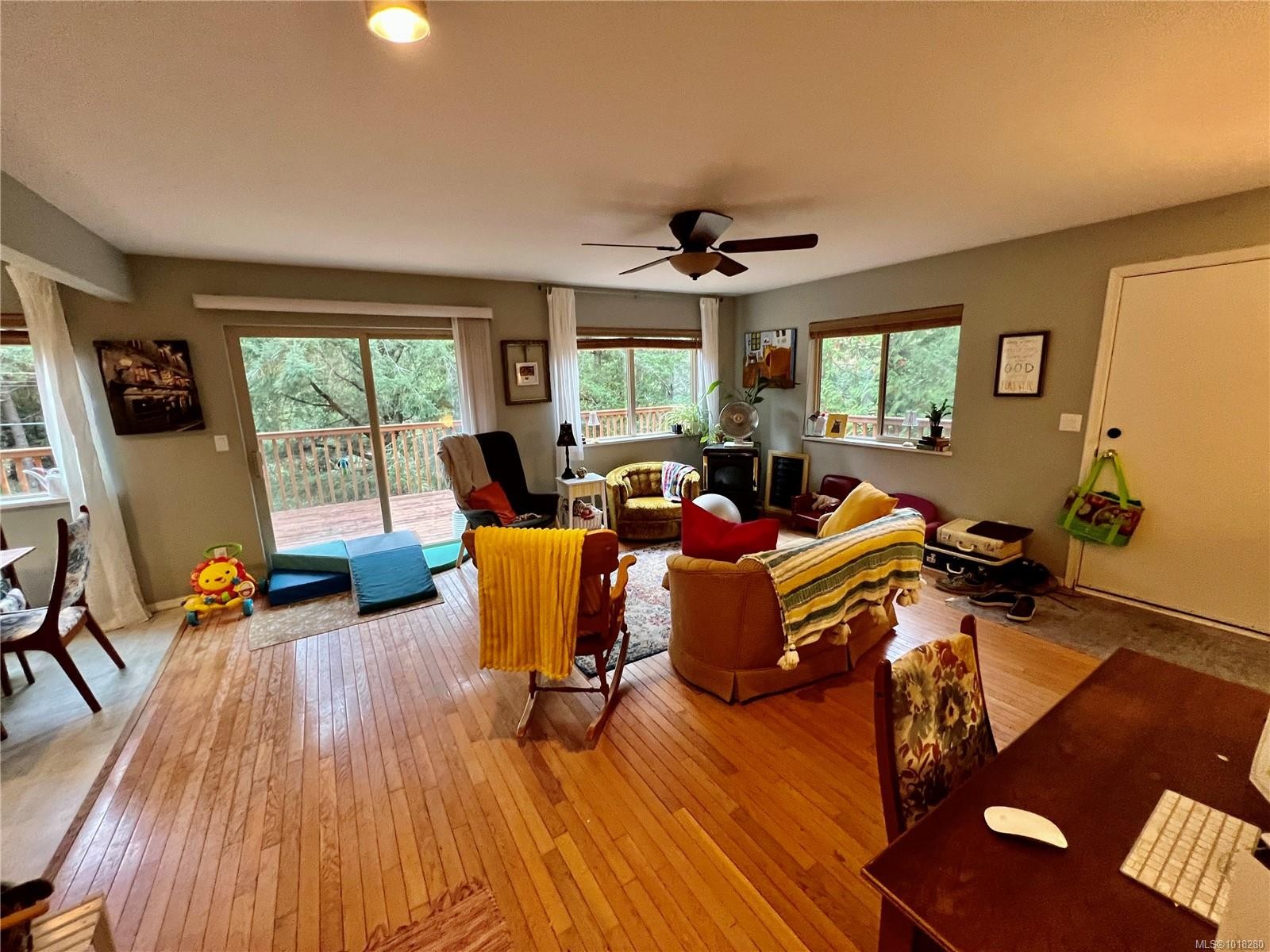 702 Charter Rd, Mayne Island, BC