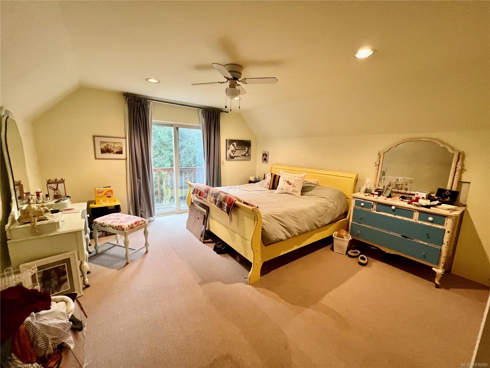 702 Charter Rd, Mayne Island, BC