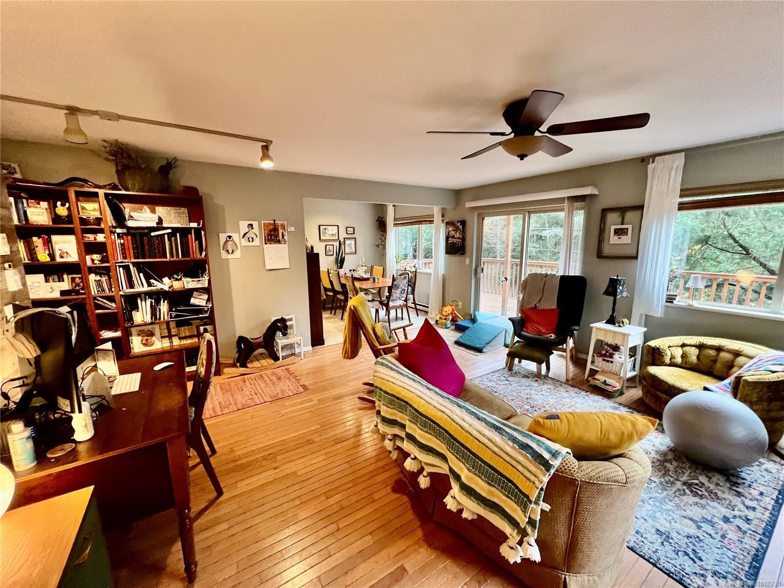 702 Charter Rd, Mayne Island, BC