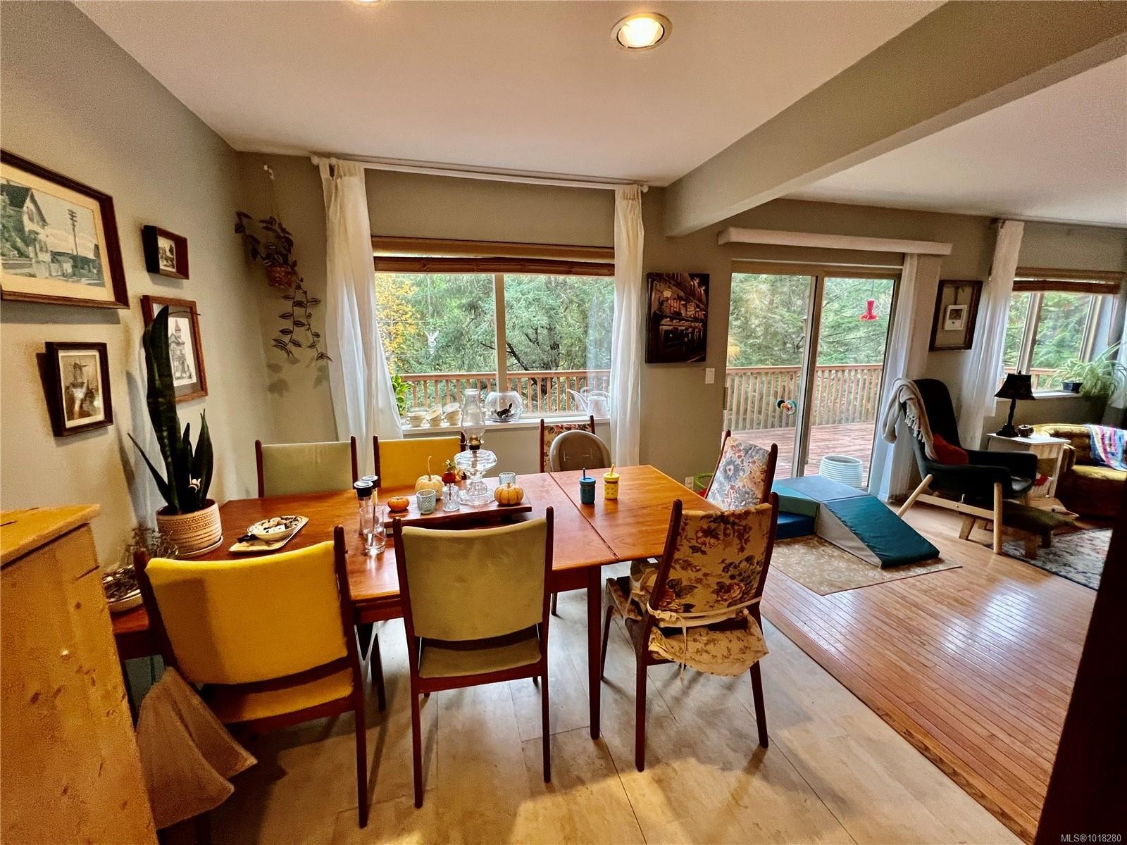 702 Charter Rd, Mayne Island, BC