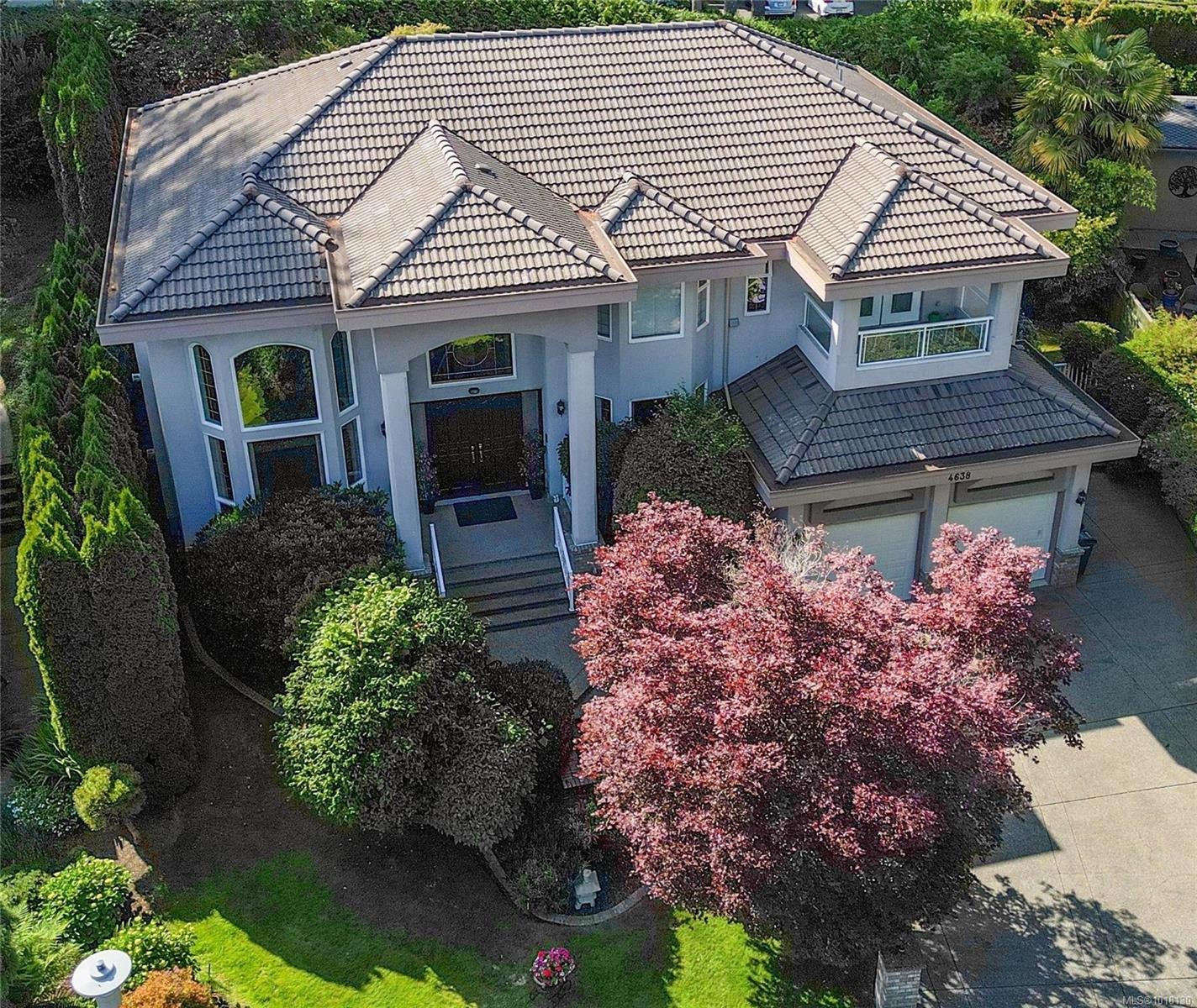 4638 Boulderwood Dr, Saanich, BC