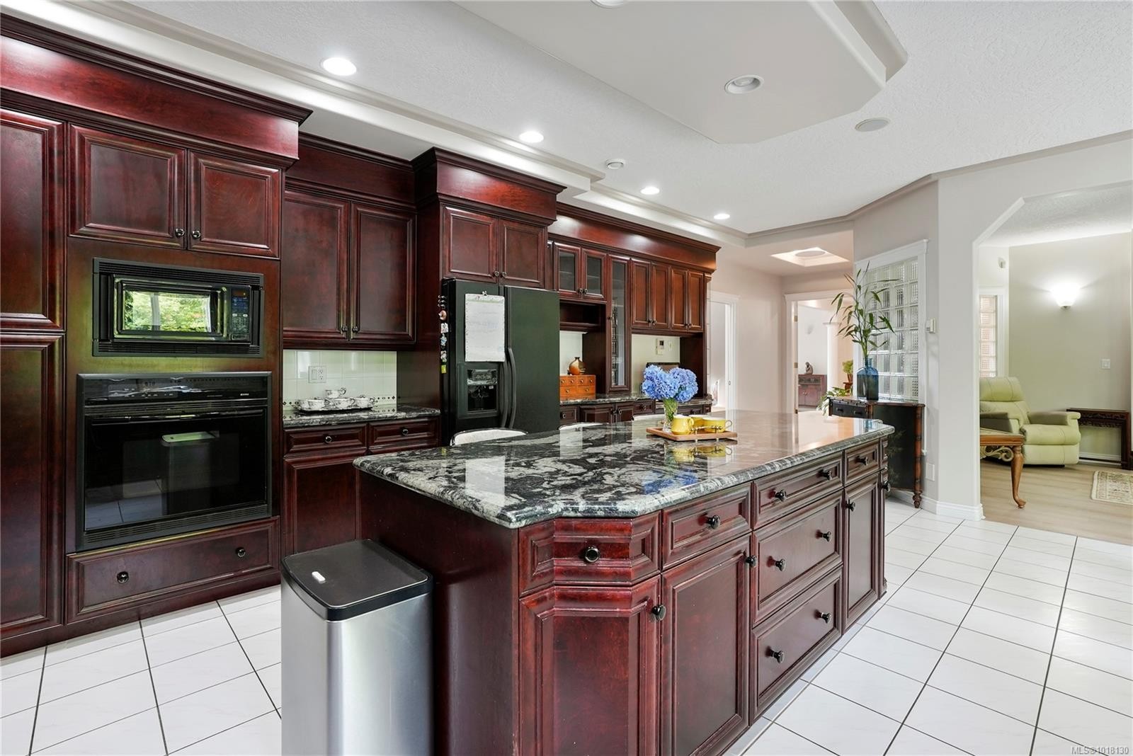 4638 Boulderwood Dr, Saanich, BC