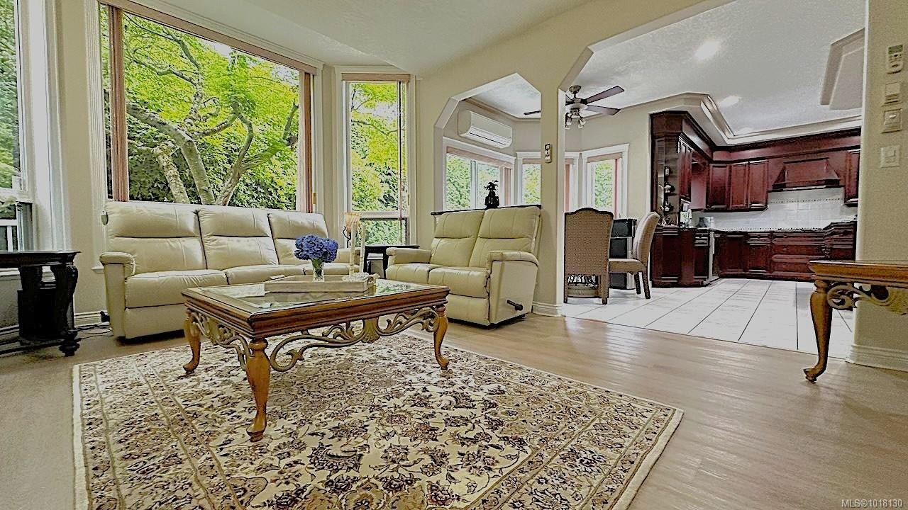 4638 Boulderwood Dr, Saanich, BC