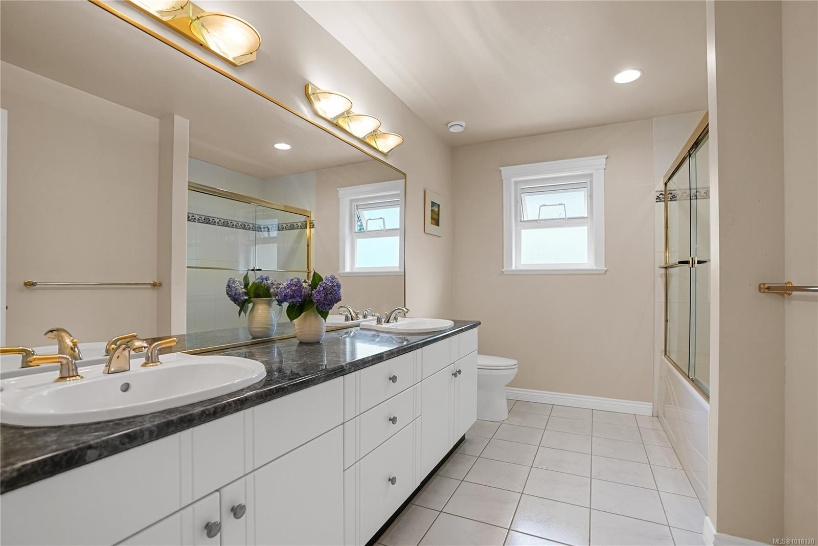 4638 Boulderwood Dr, Saanich, BC