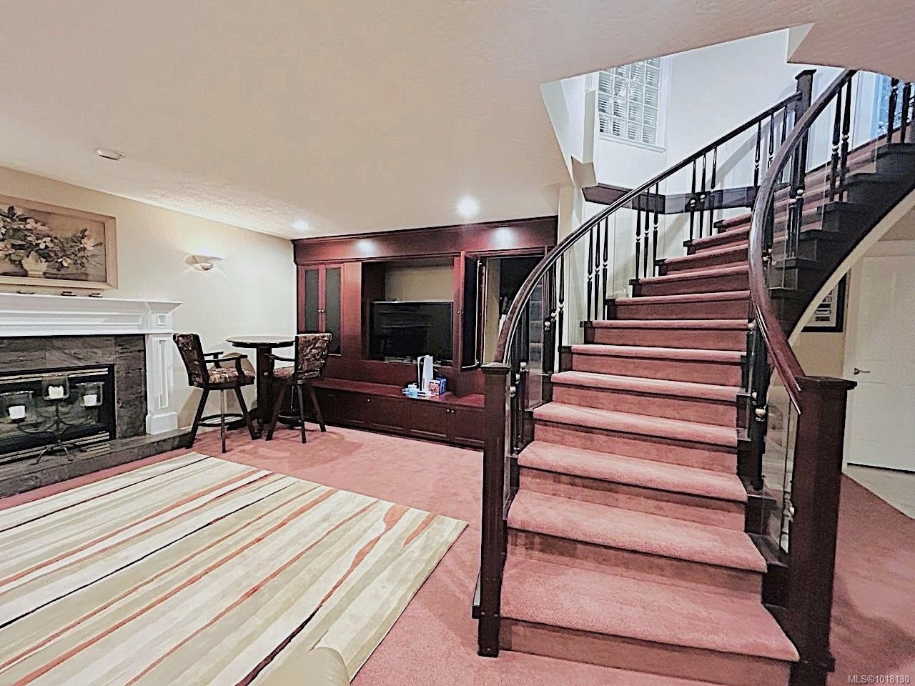 4638 Boulderwood Dr, Saanich, BC